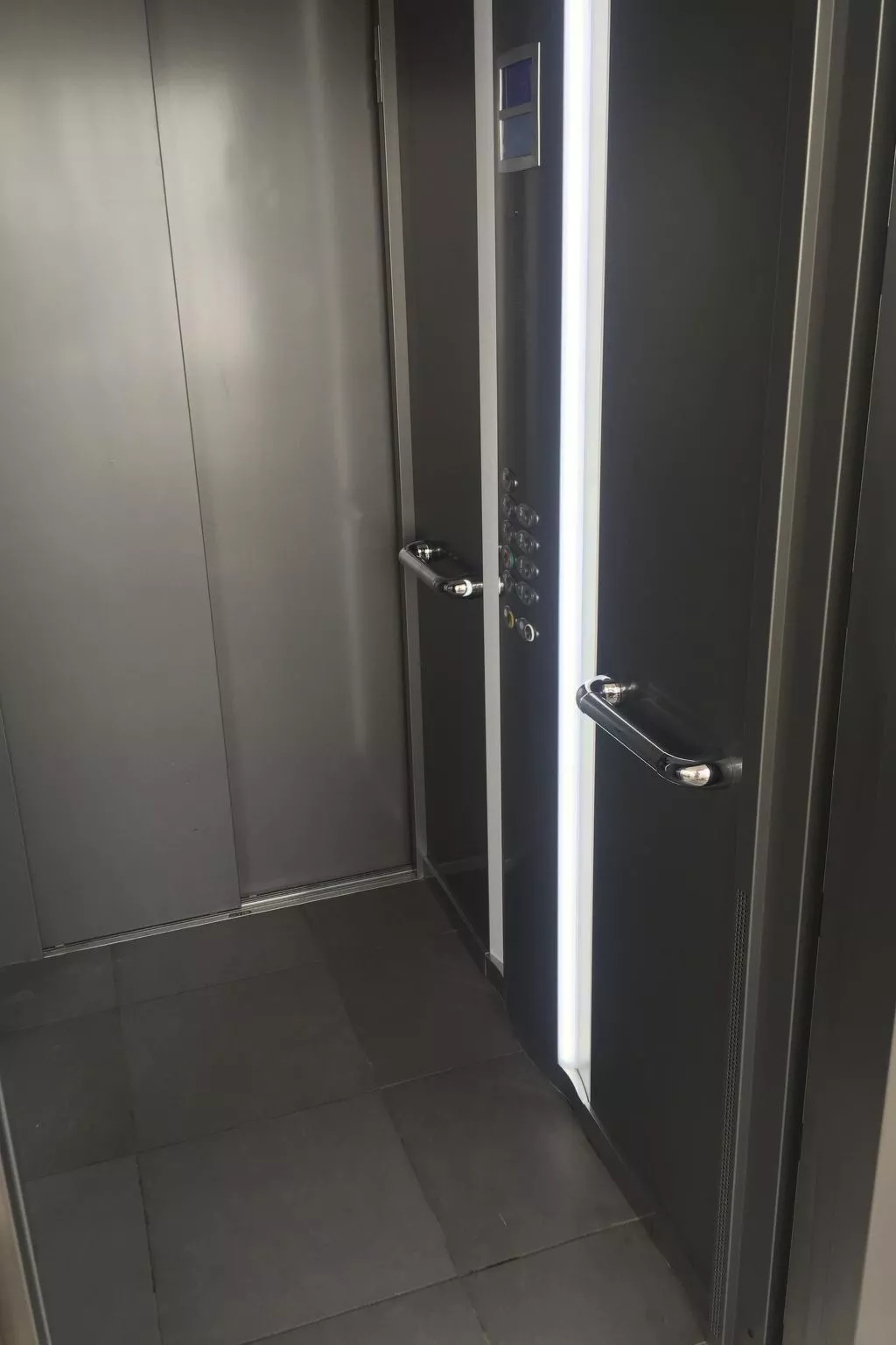 SCHÖNE T3 MIT SÜDTERRASSE-Drinnen