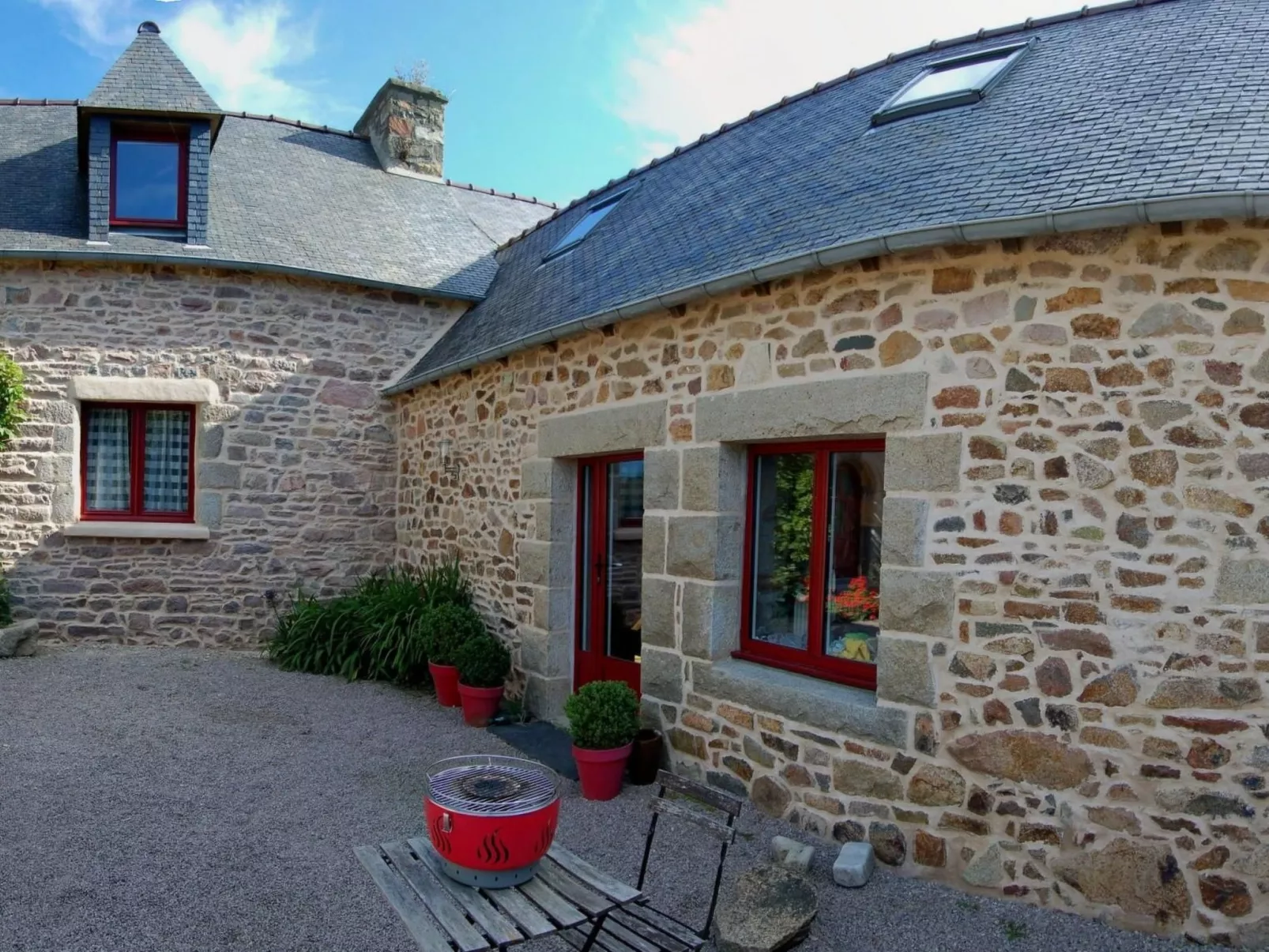 Wunderschönes Haus mit Garten in Lézardrieux-Draußen