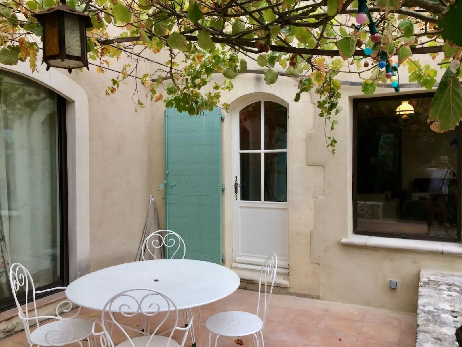 "Eutherpes Haus"-Draußen