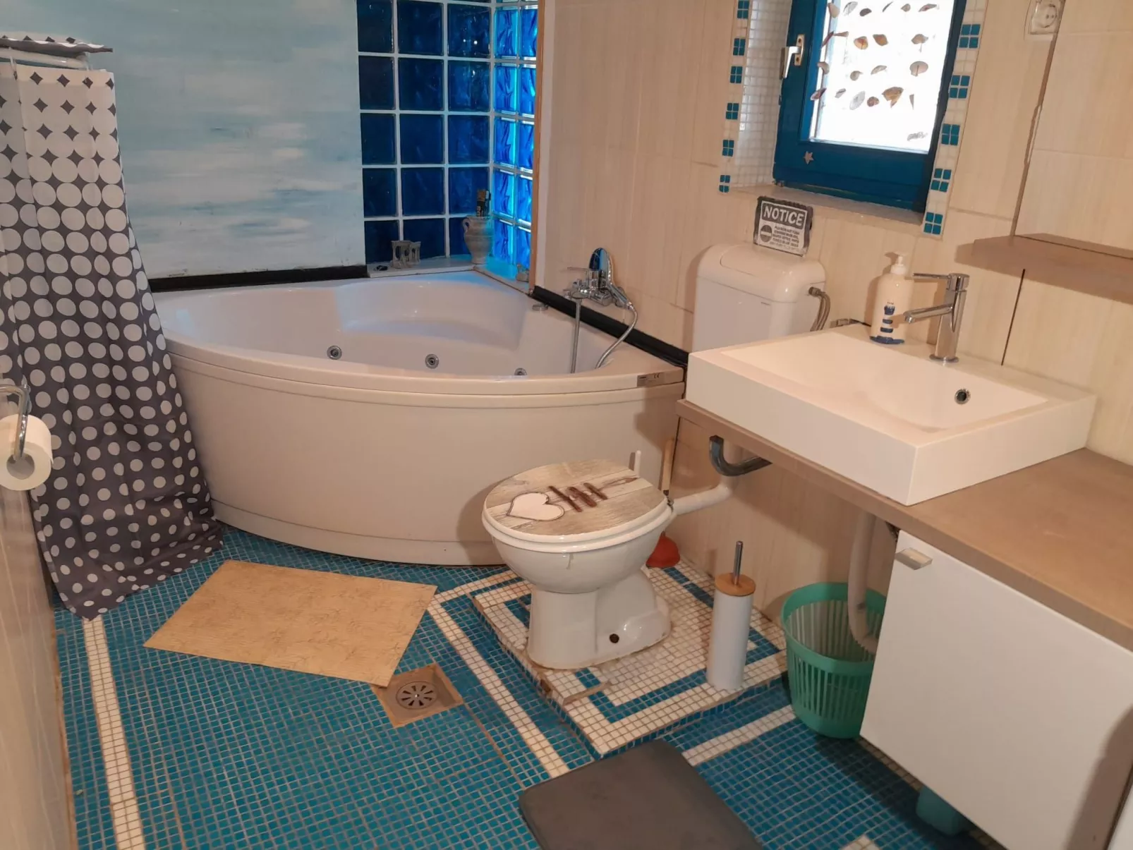 Märchenhaftes Holzhaus bei Ljubljana-Drinnen