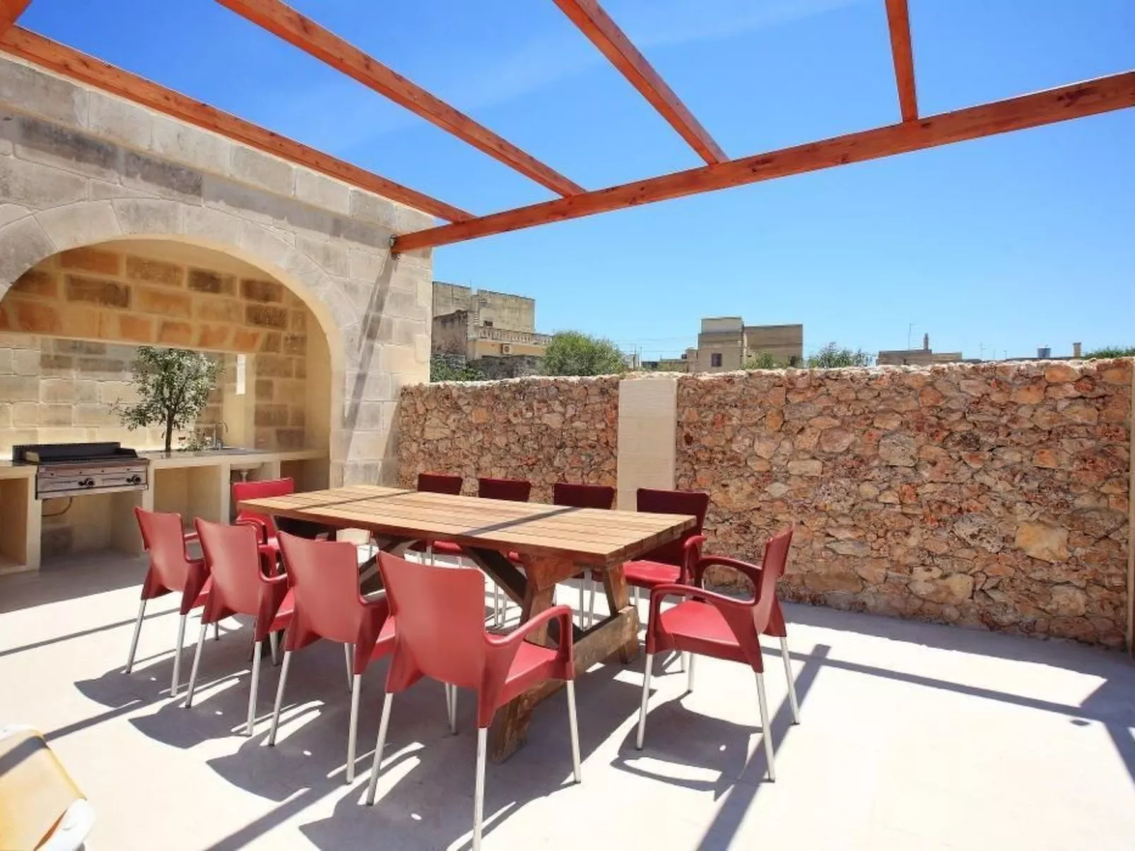 Villa "Ta Menzja" mit Garten, Grill und Terrasse-Outside