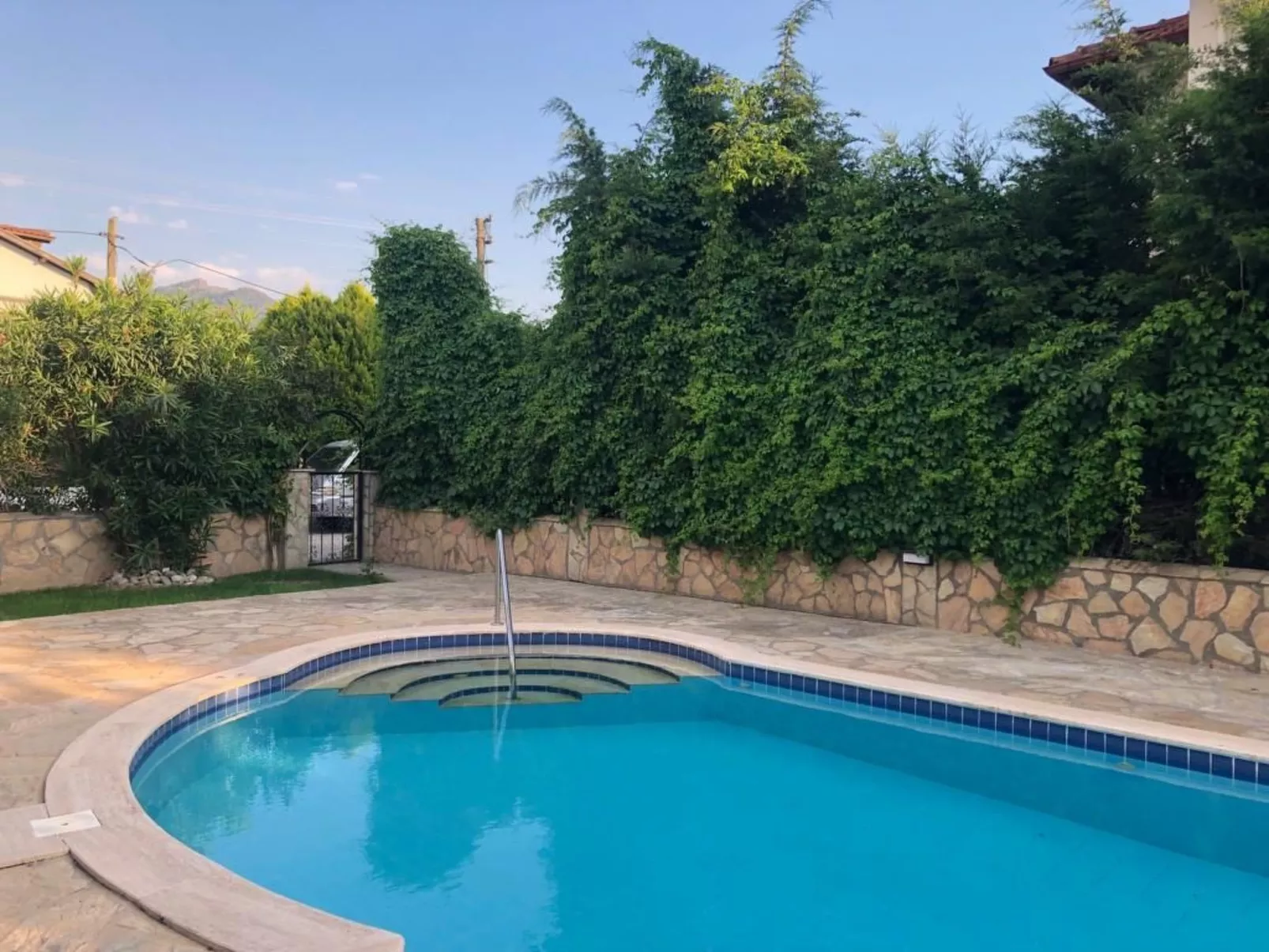 Mit Garten, Grill und Terrasse-Dehors