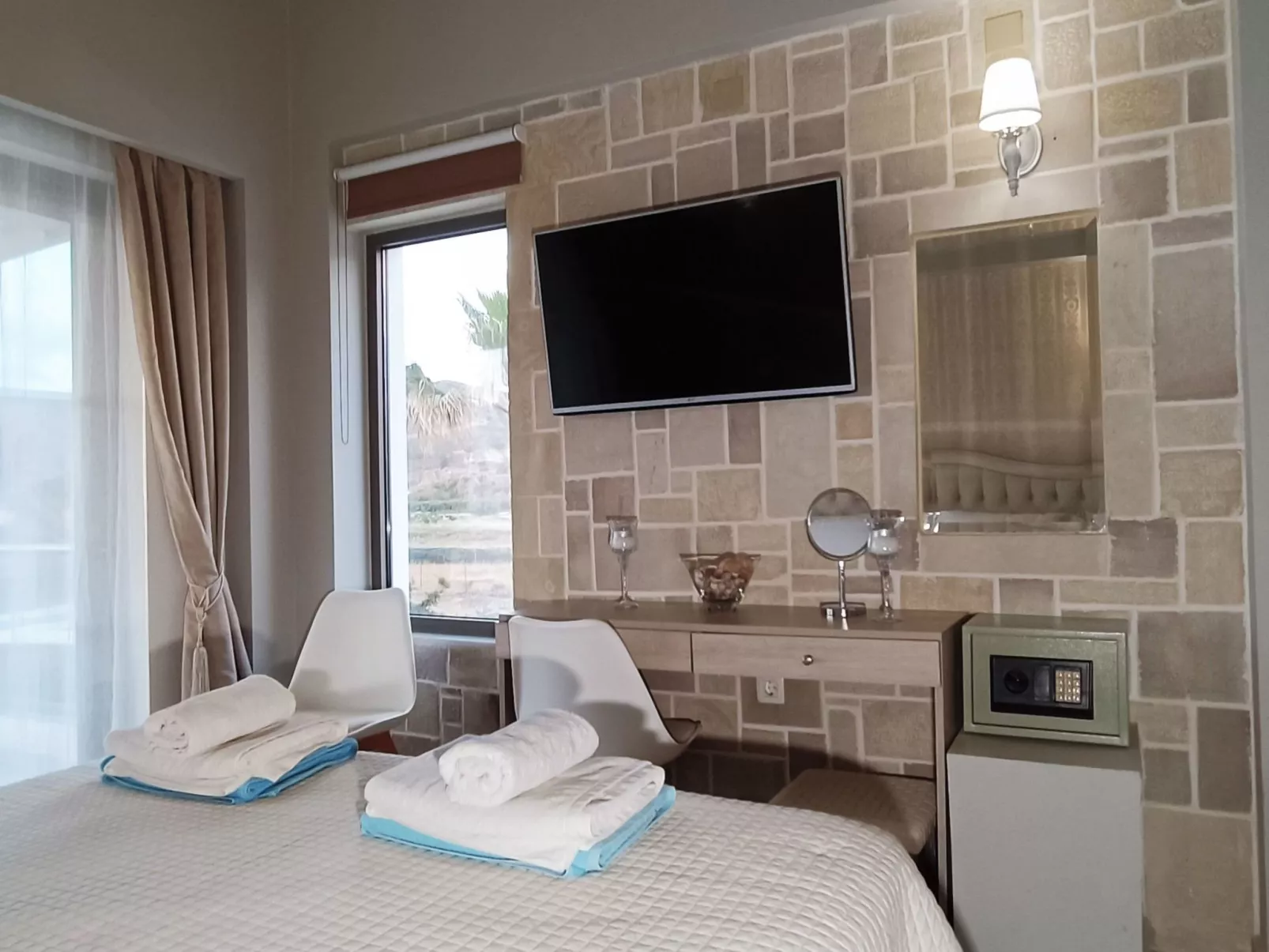 In Mithimna mit Privatem Pool-Drinnen