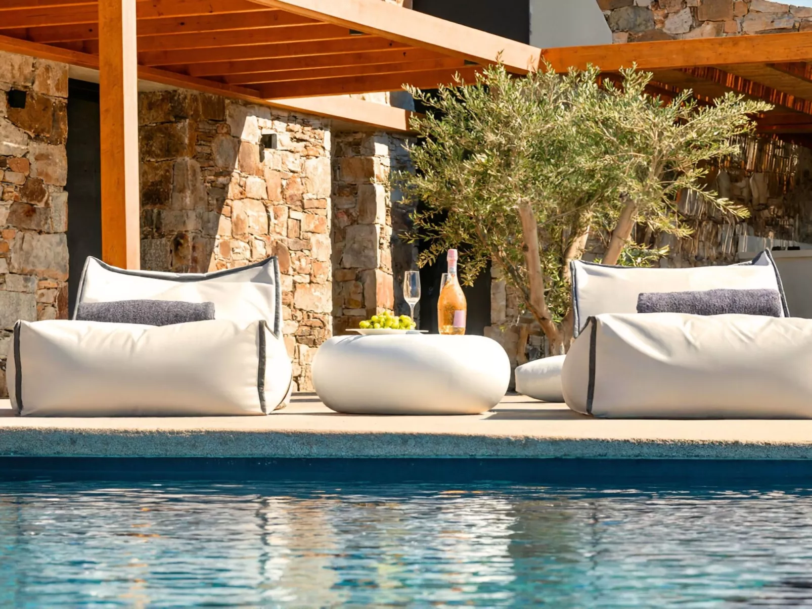 Vista Blue Max Villen 20 Personen-Inside