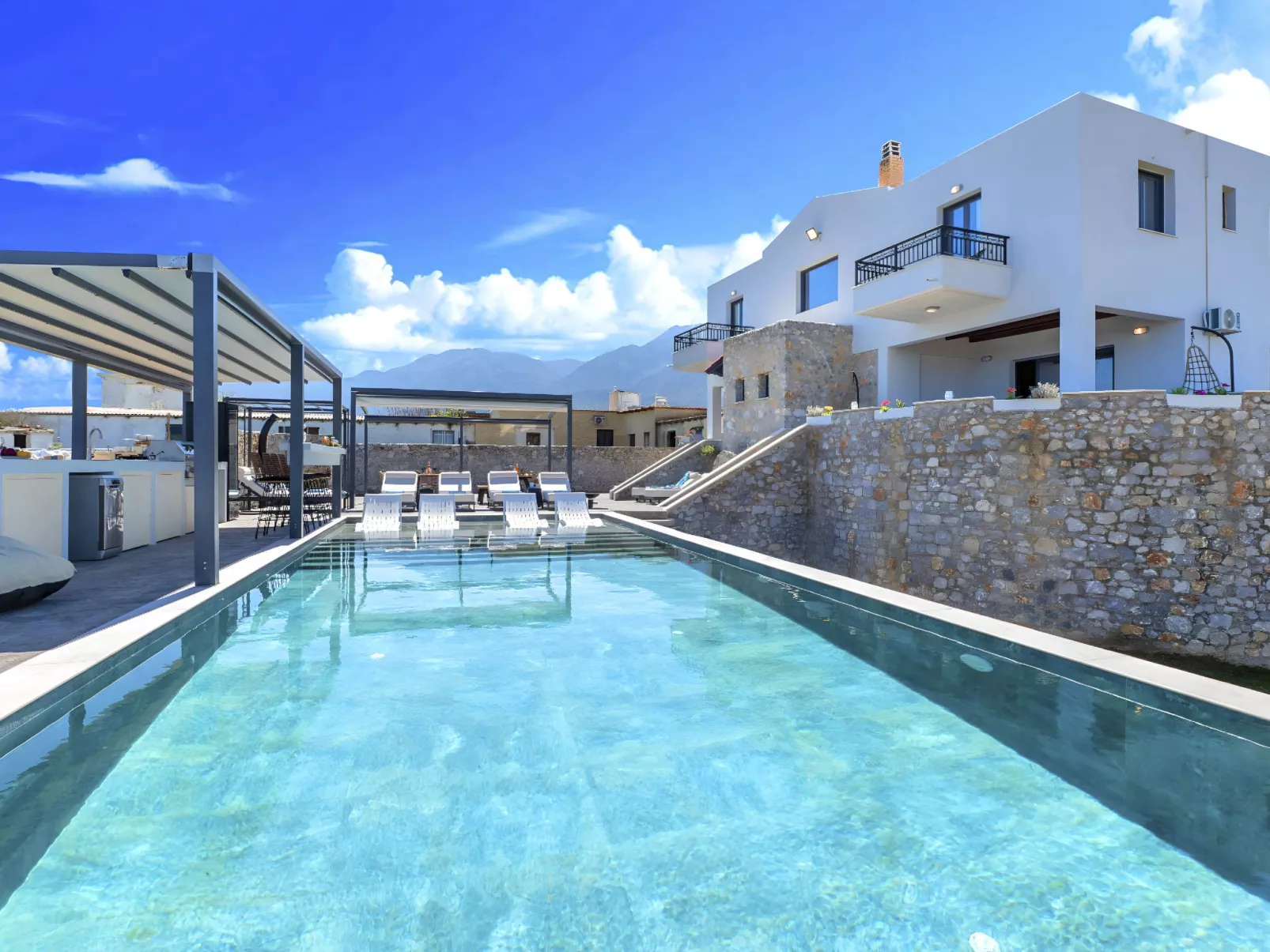 Grey Grand Villa Privater Pool-Draußen