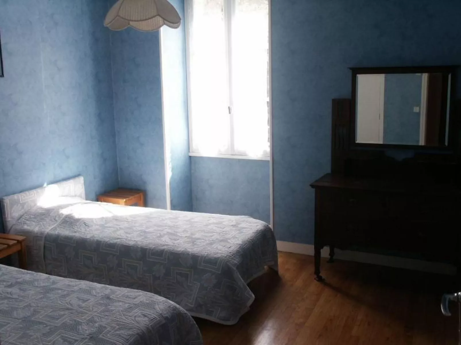 Unterkunft mit eigenem Garten und Blick auf den Fluss-Dedans