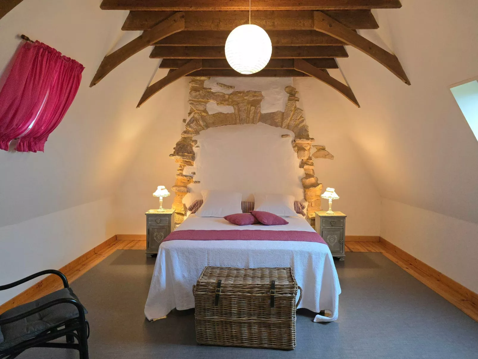 Geräumiges Ferienhaus mit Charme in der Dordogne-Drinnen