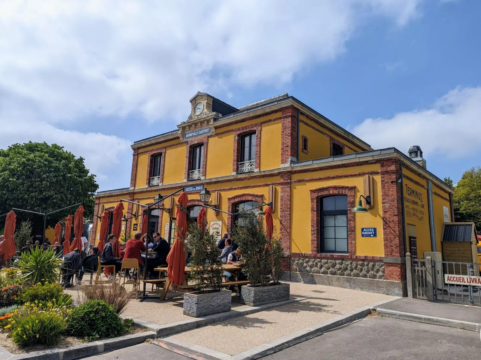 Helles, offenes Ferienhaus, Gemeinschaftspool Hunde-Dehors