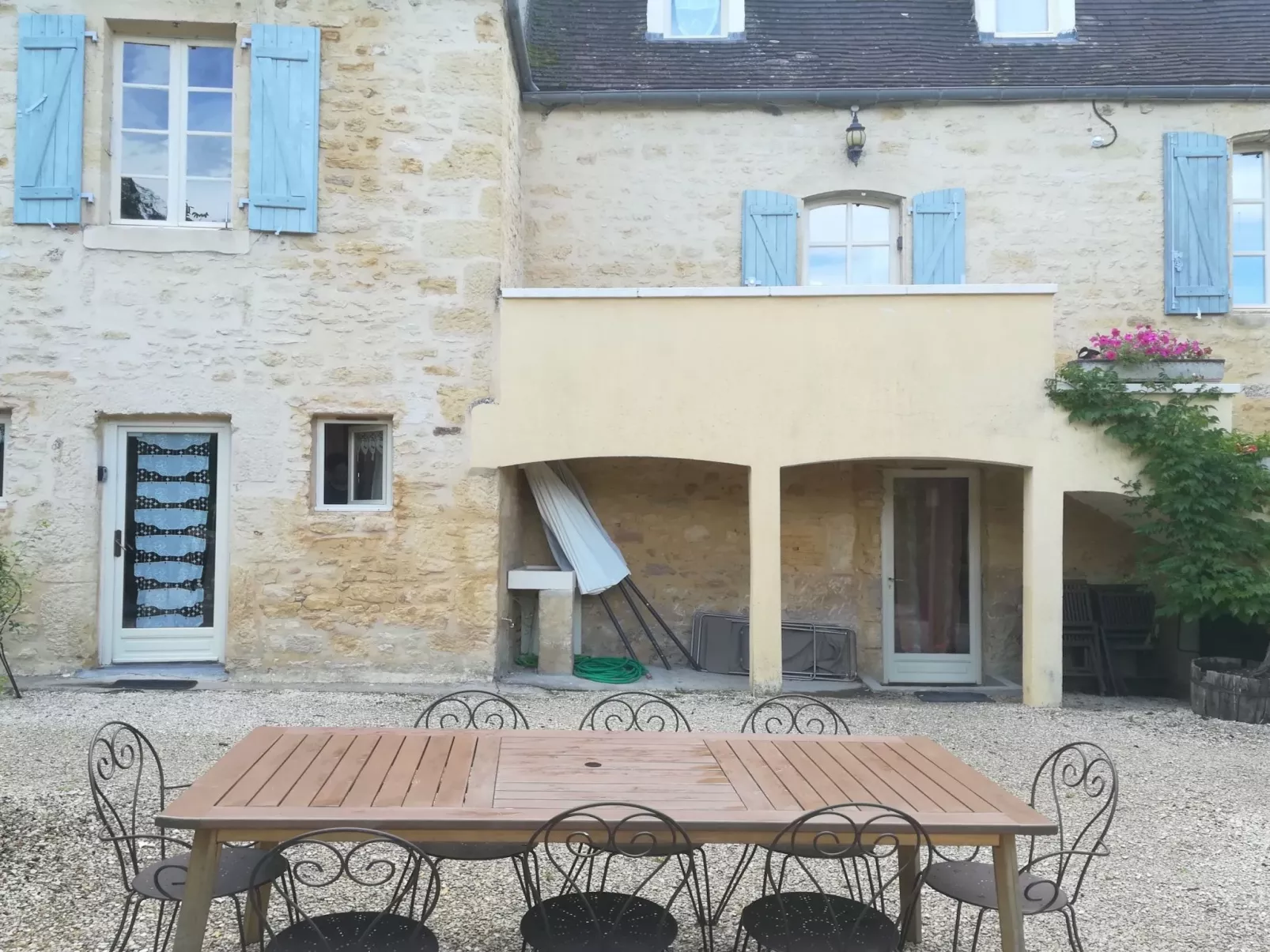 Monfort in Sainte-Mondane-Draußen