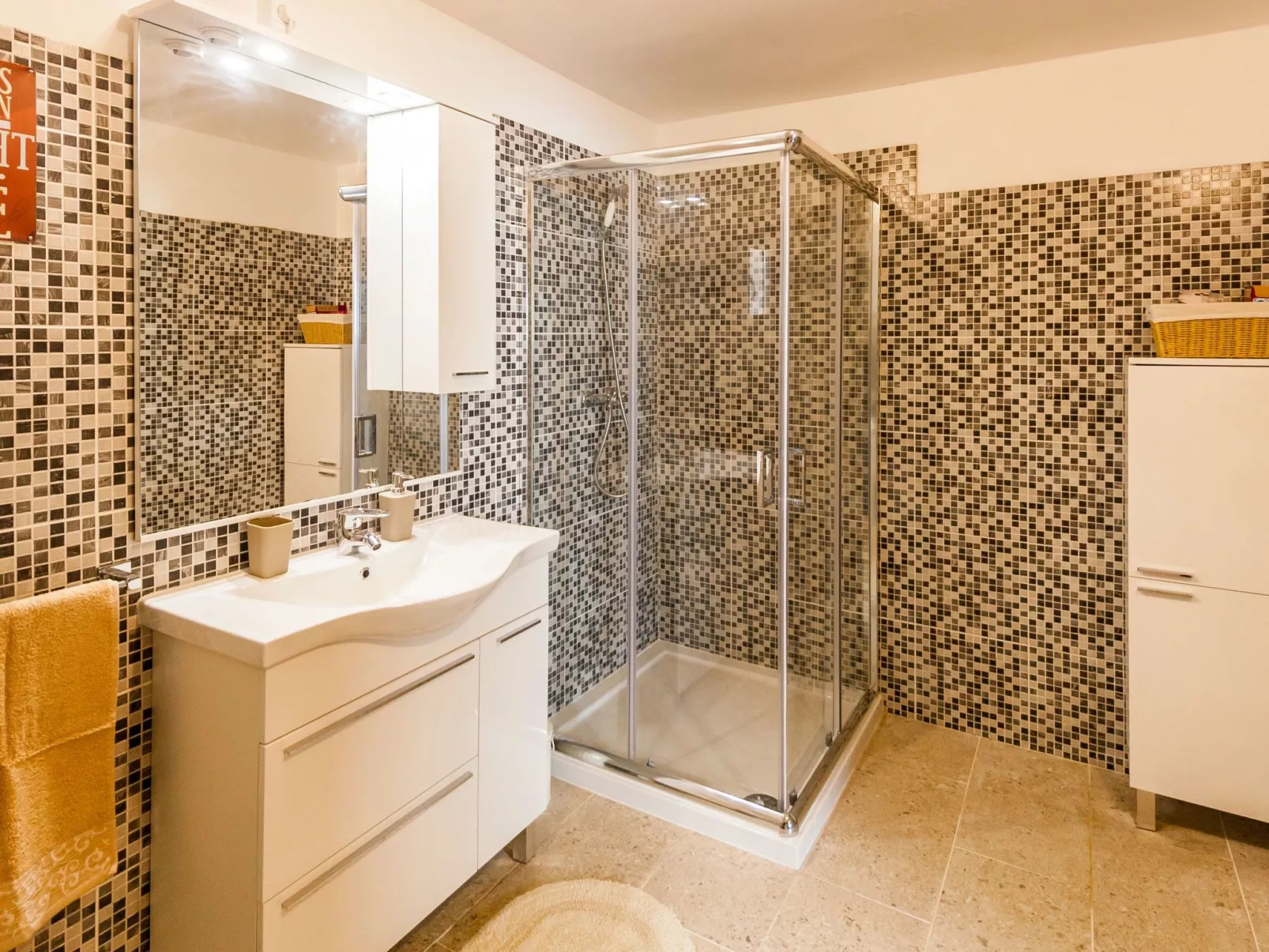 Haus im Industriestil Eni mit privatem Parkplatz-Inside