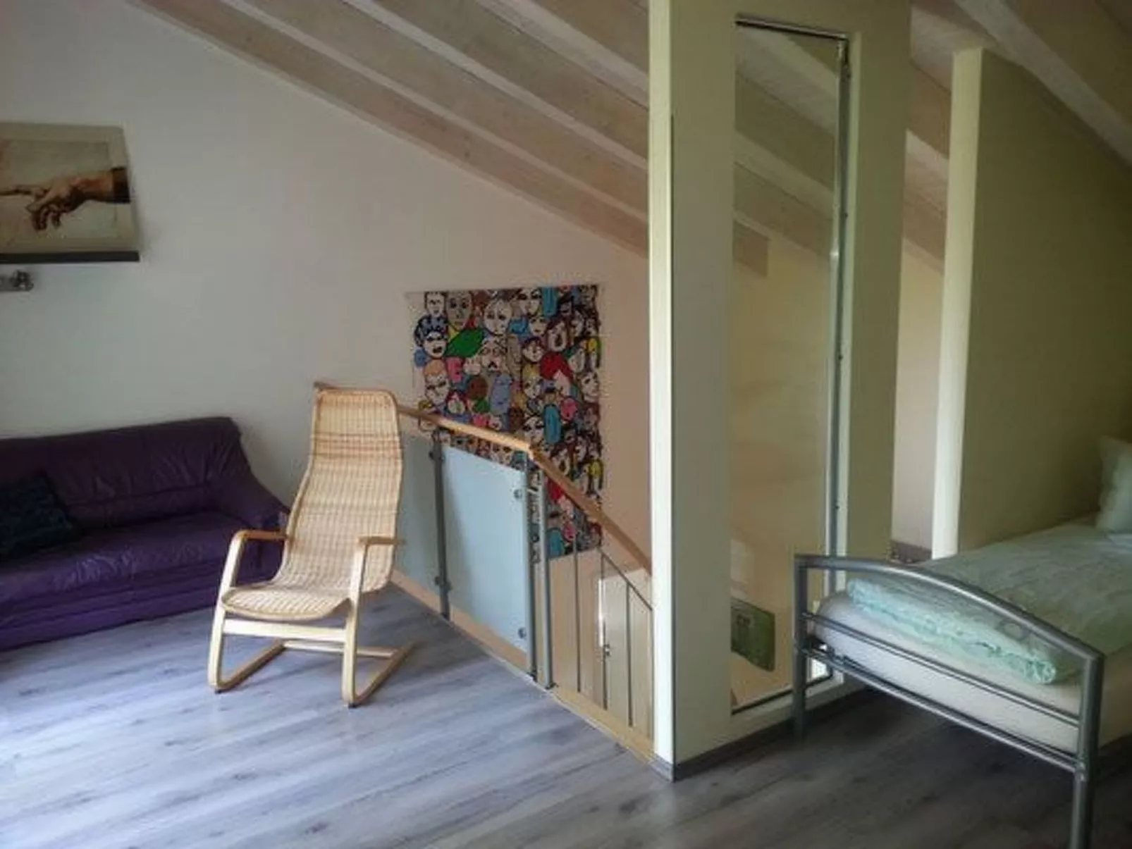 Moderne Maisonette-Wohnung mit Terrasse-Drinnen