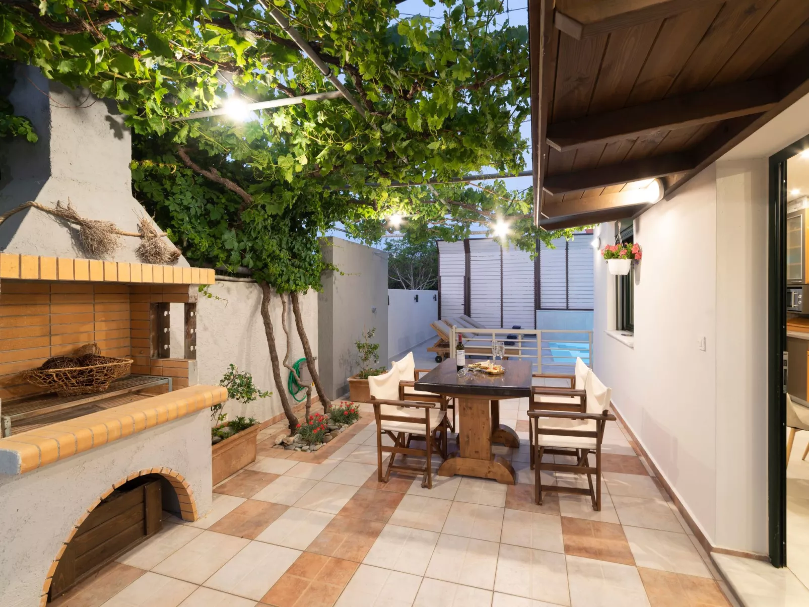 Villa Krevatina mit privatem Pool und großer Veranda-Draußen