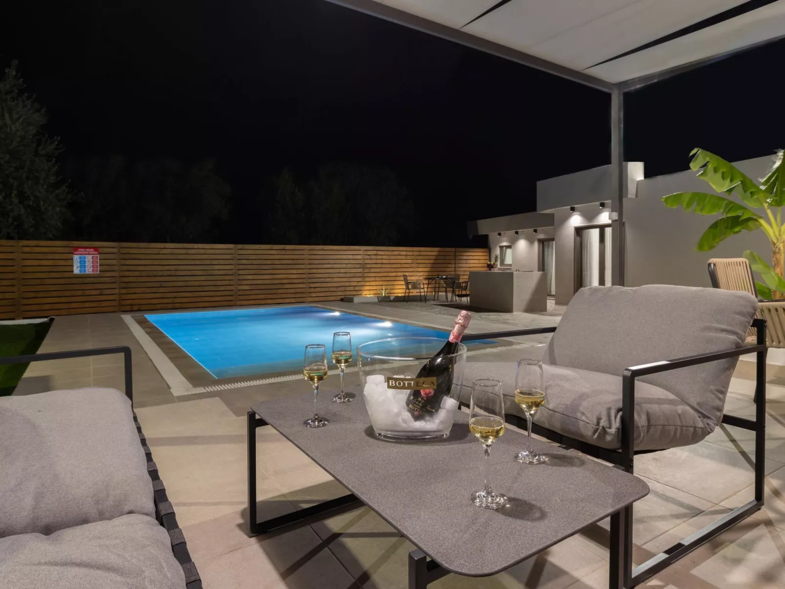 Melia-Luxus-Villa-Draußen