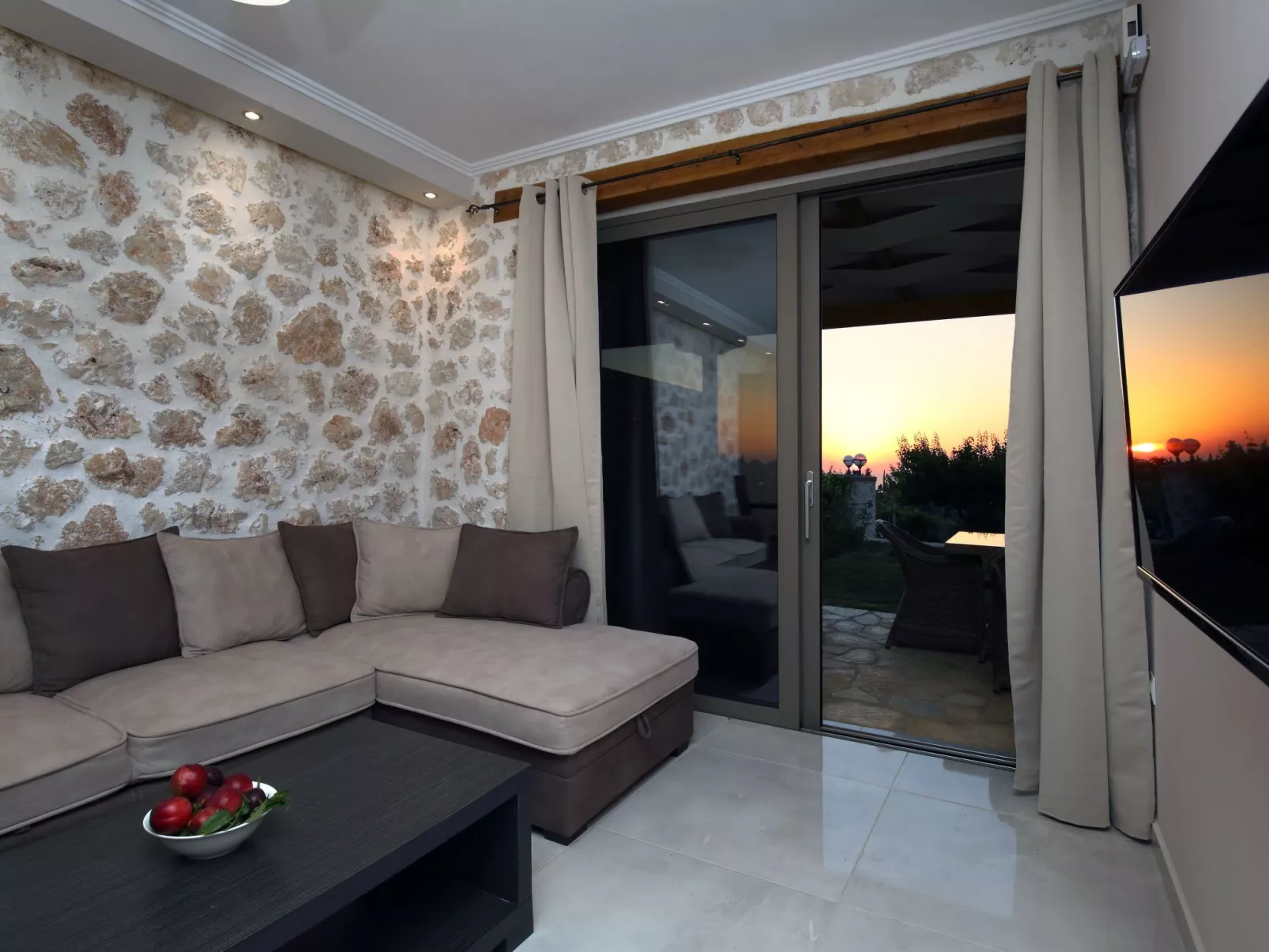 Charmante Villa Irida in der Nähe von Kathisma Mylos Strand-Image-tags.info