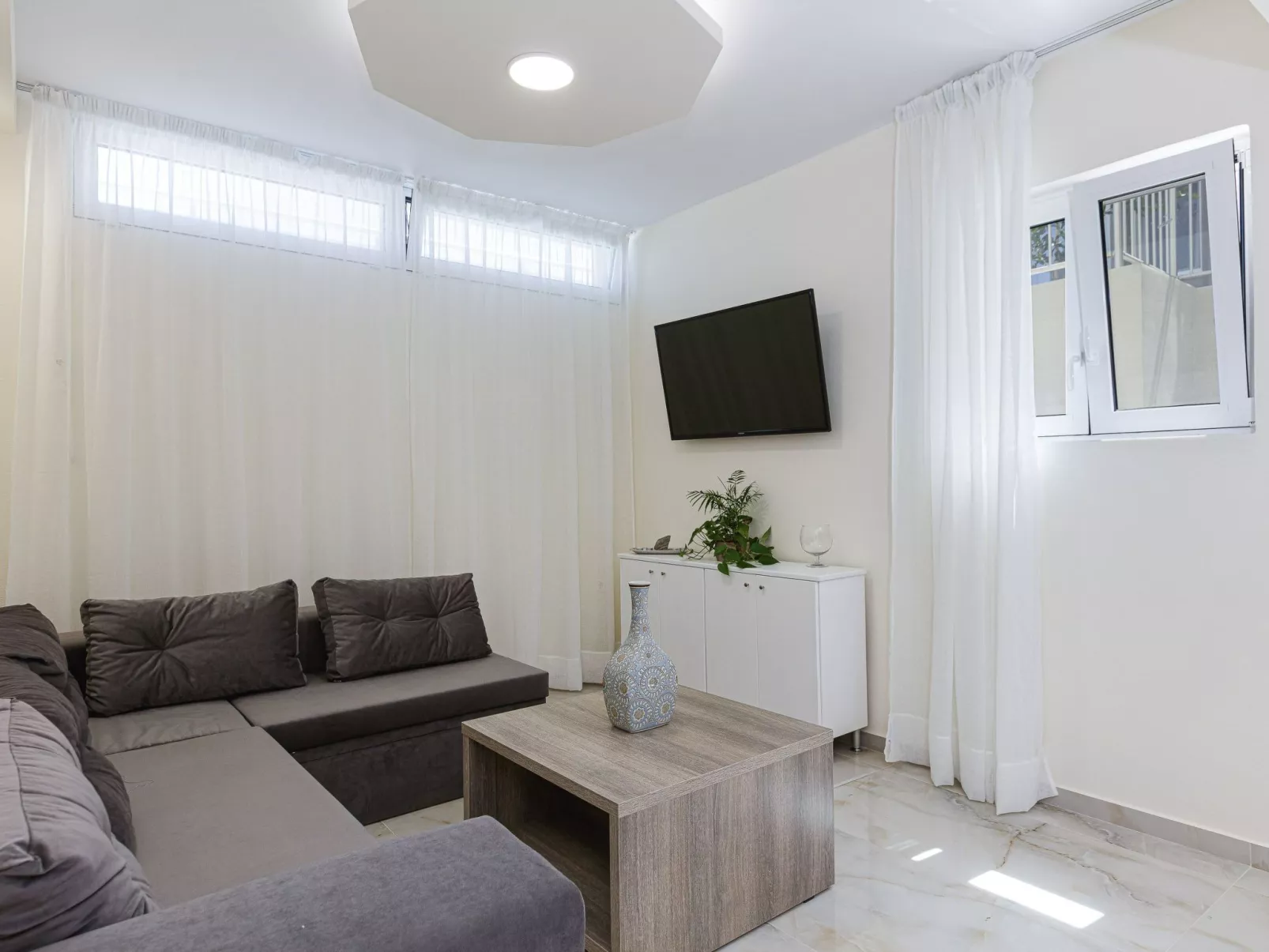 Haus in Vlichada mit tragbarem Barbecue-Image-tags.info