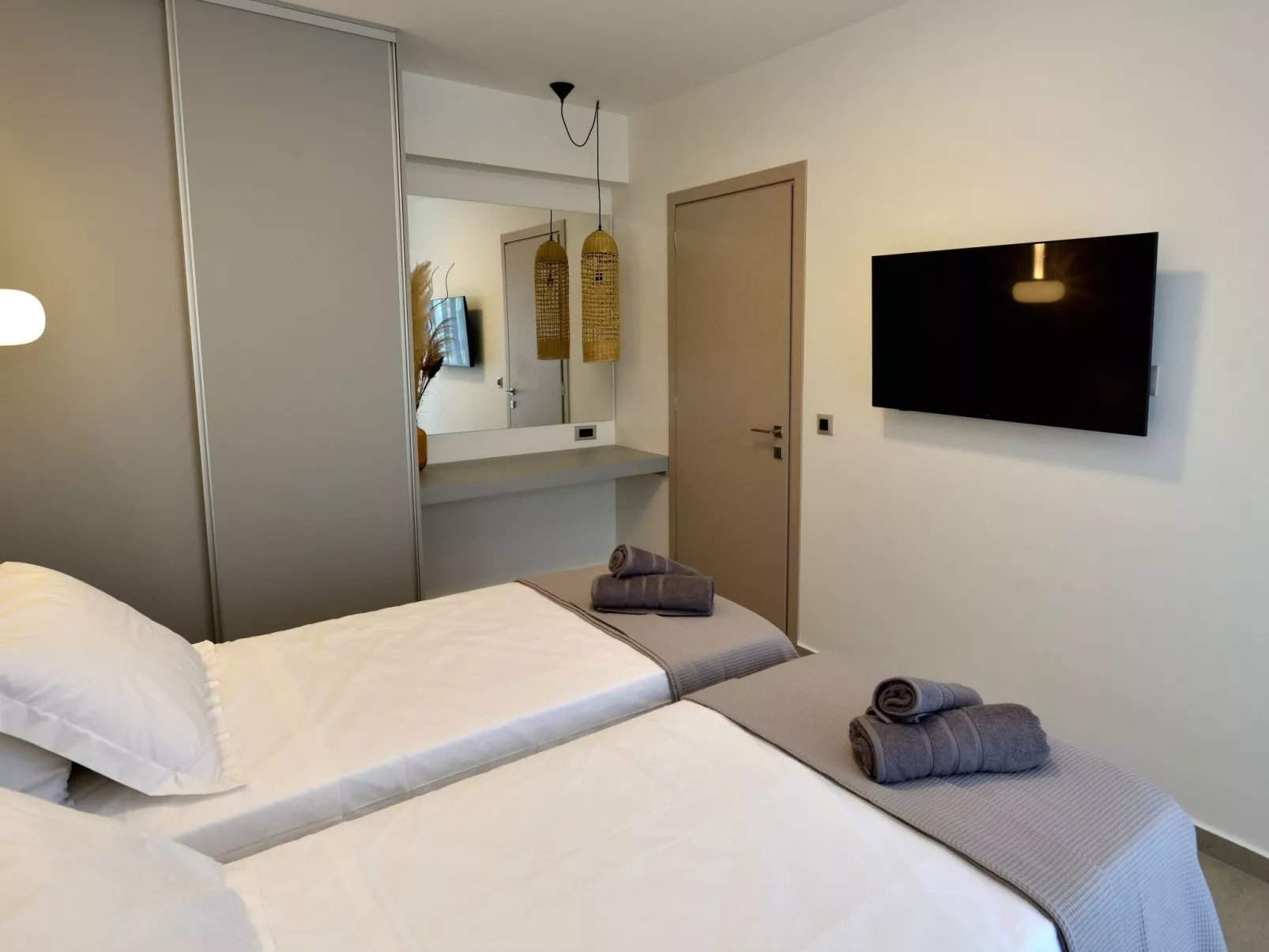 "Villa 101 X Rhodos"-Image-tags.info