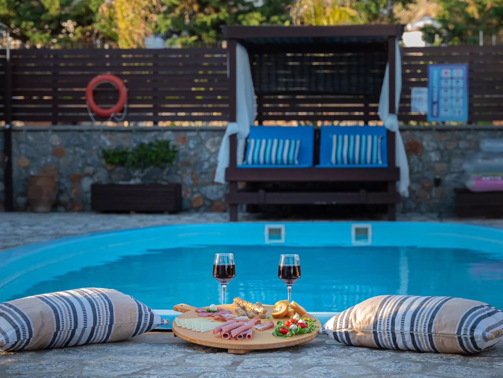 Villa Maripaul im Dorf Pefki-Image-tags.info