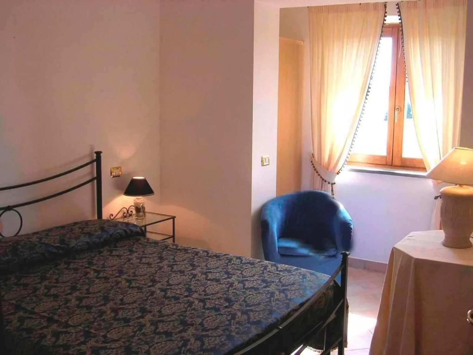 Villa auf dem Seehügel-Drinnen