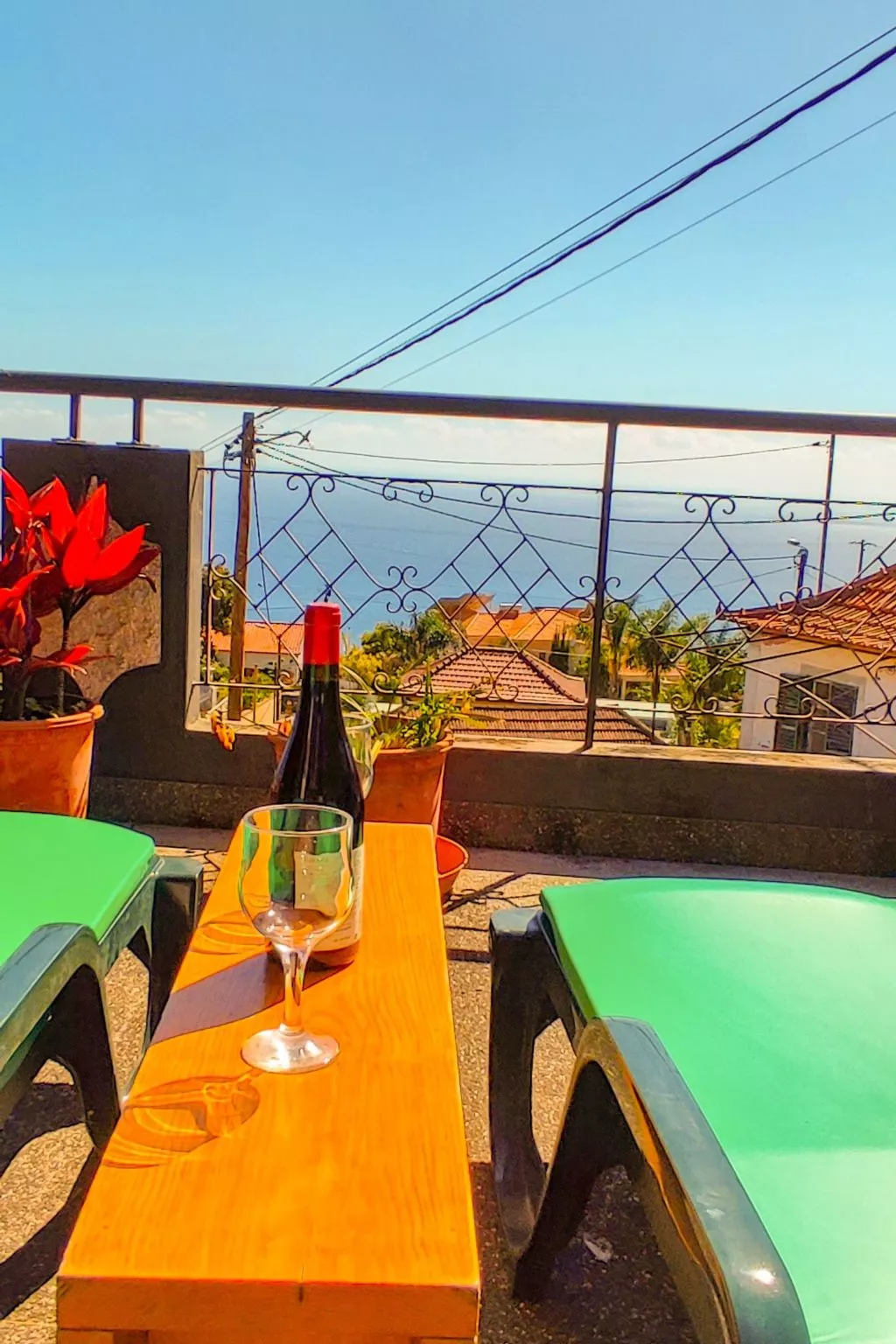 Die lustige und entspannende Wohnung mit Terrasse und Aussicht-Dehors