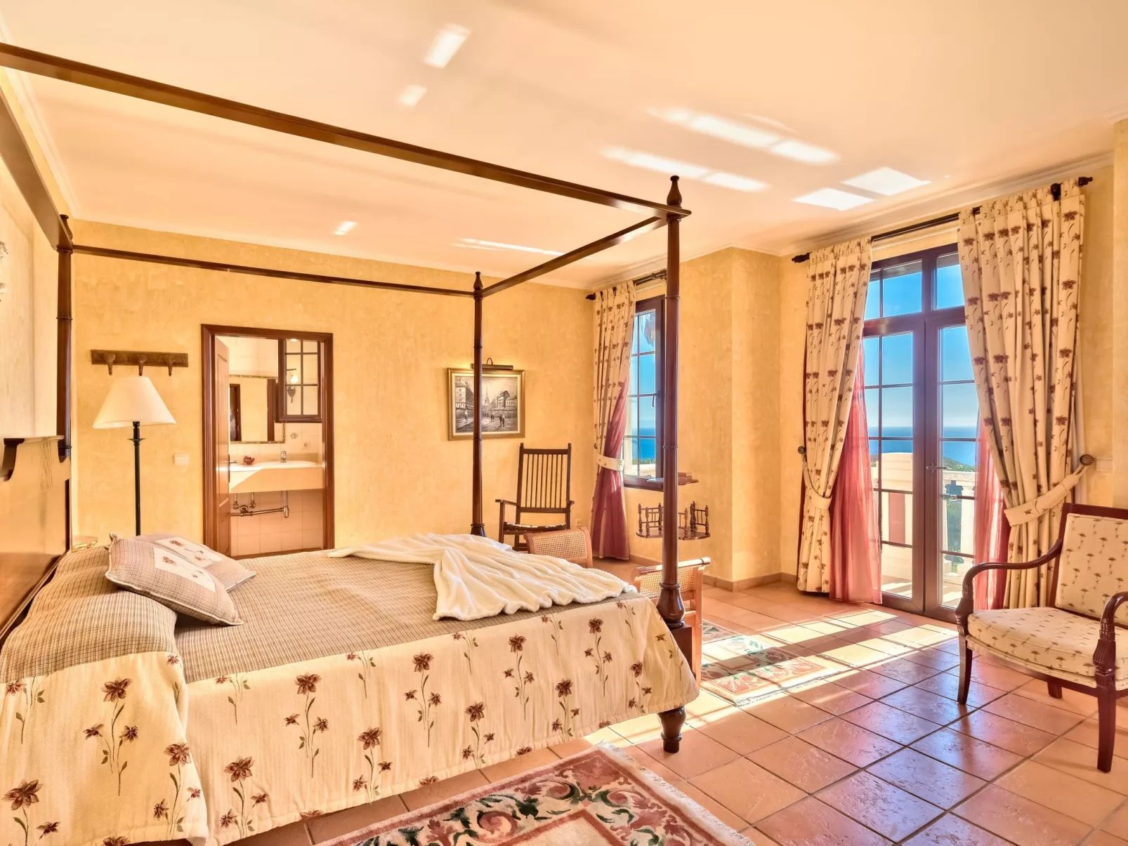 Königliche Villa Amores-Dedans