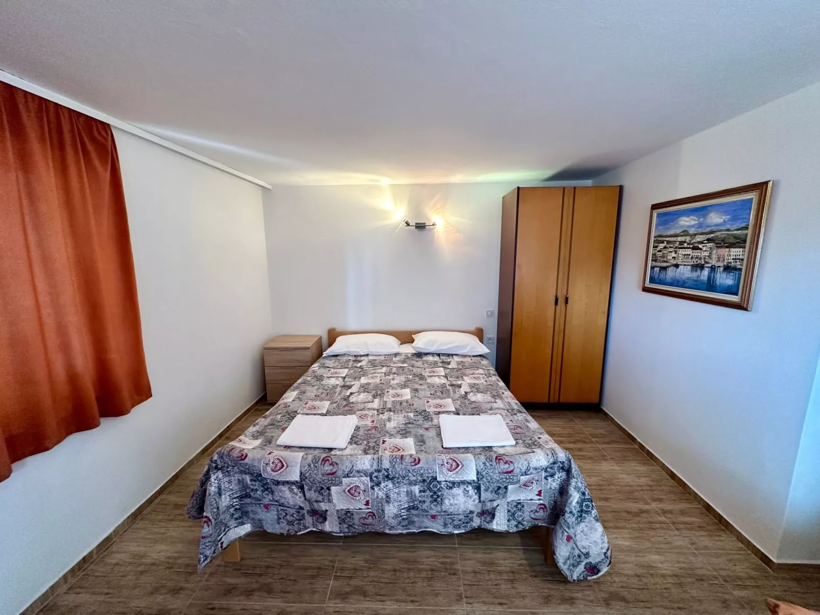 Apartment Car-Drinnen