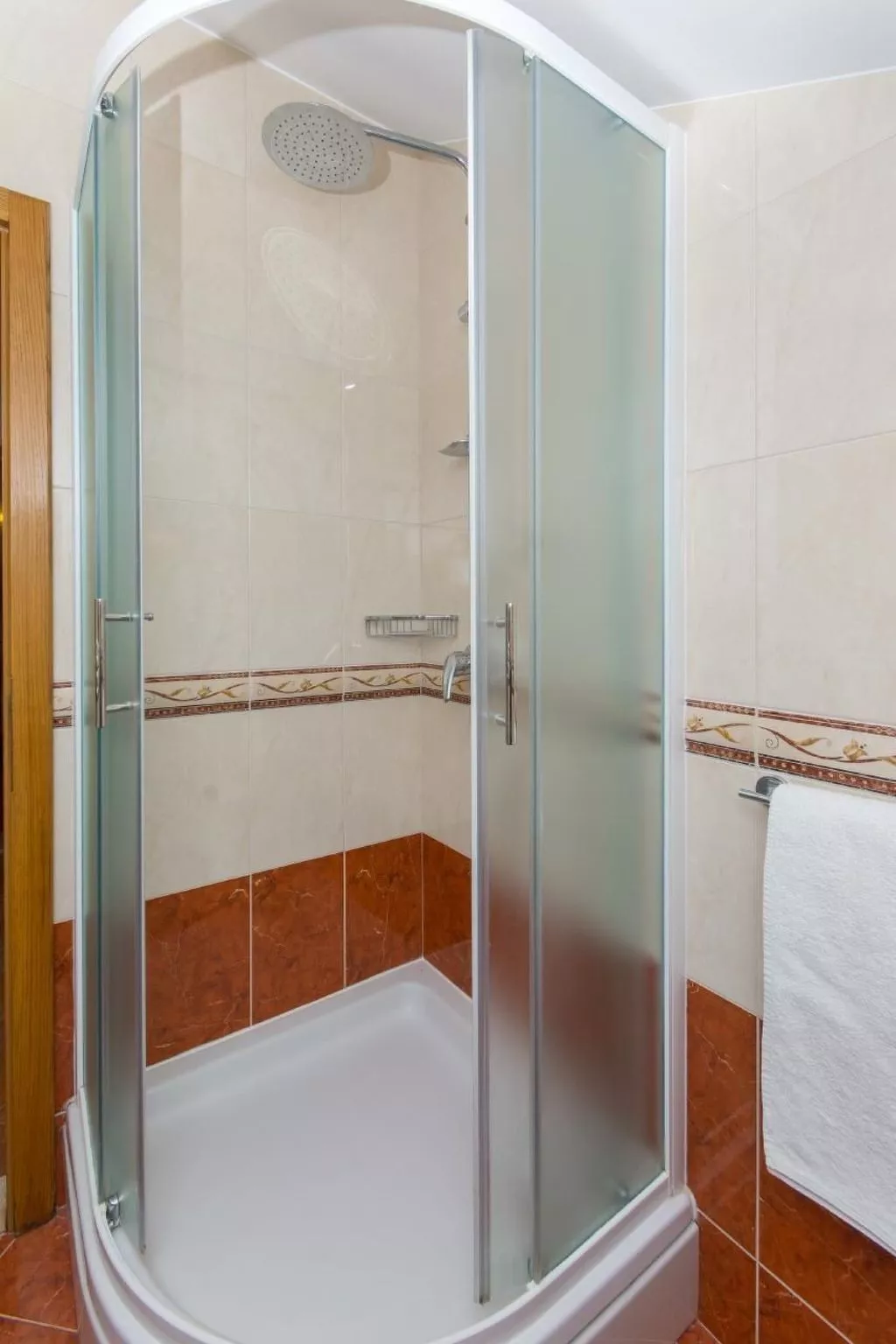 Modernes Apartment mit Meerblick-Drinnen