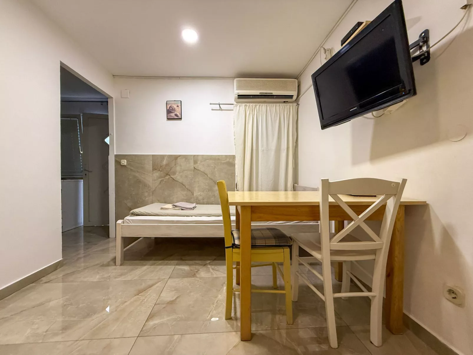 In Vodice mit Terrasse-Dedans