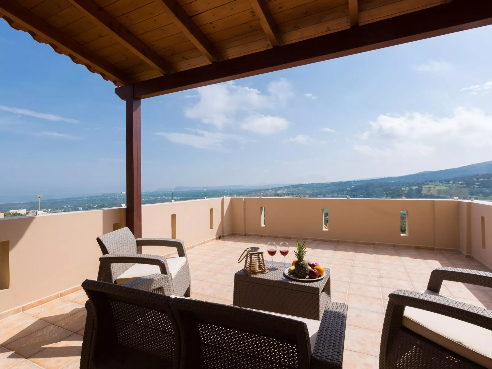 Familienvilla mit Pool, Garten, Spielplatz und BBQ-Image-tags.info