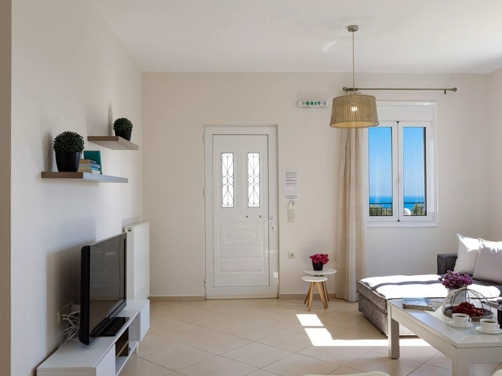 Familienvilla mit Pool und Tischtennisplatte-Image-tags.info