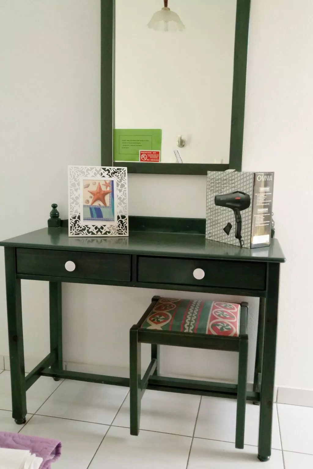 Zinovia Studio mit Balkon-Drinnen