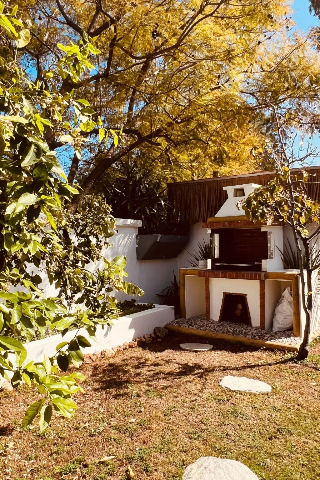 "Naya" mit eigenem Pool-Dehors