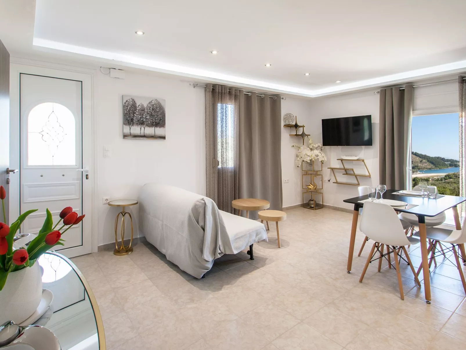 SkyFrame Villa mit atemberaubendem Blick auf das Meer...-Inside