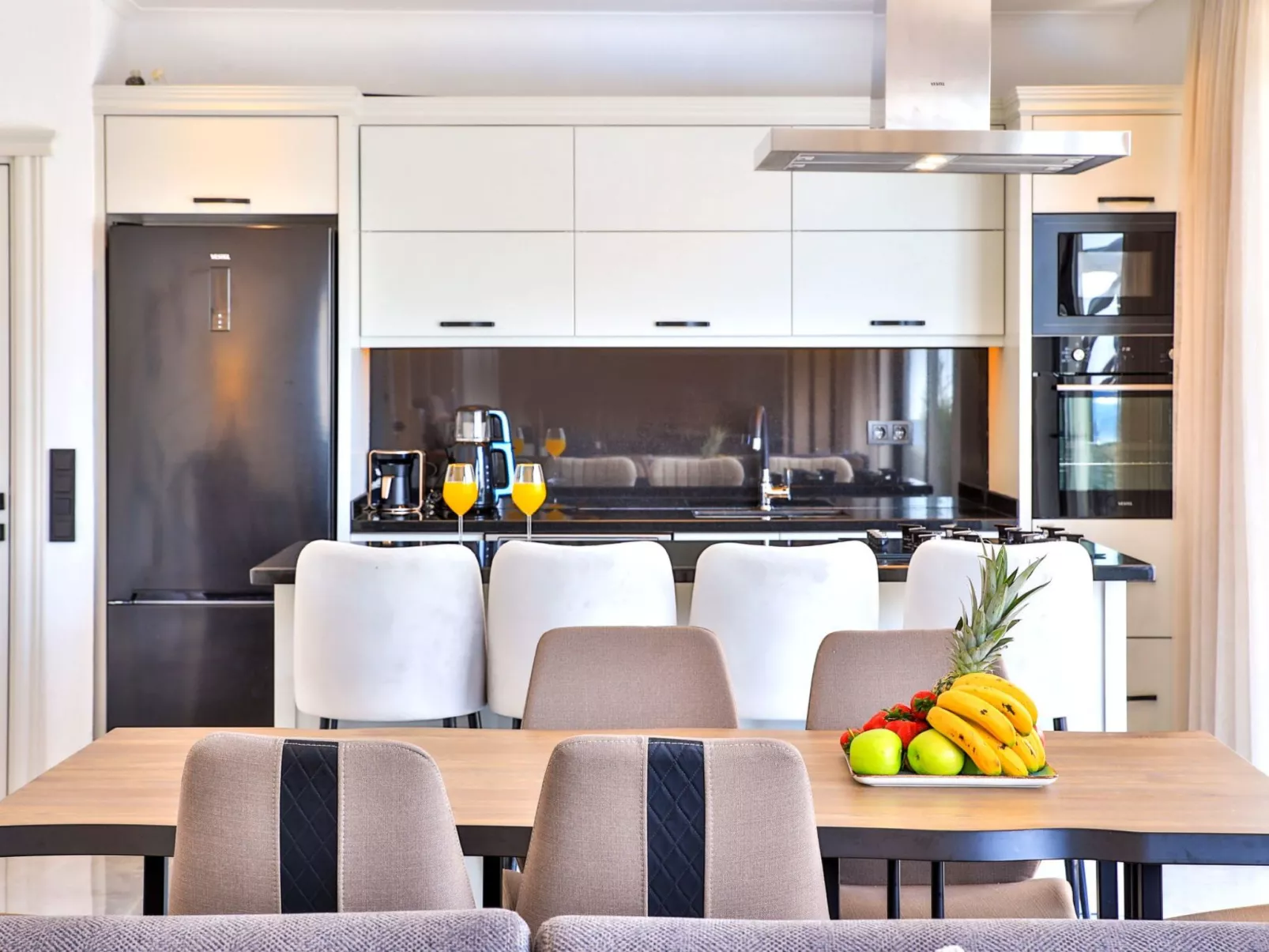 In Kalkan mit Privatem Pool-Dedans