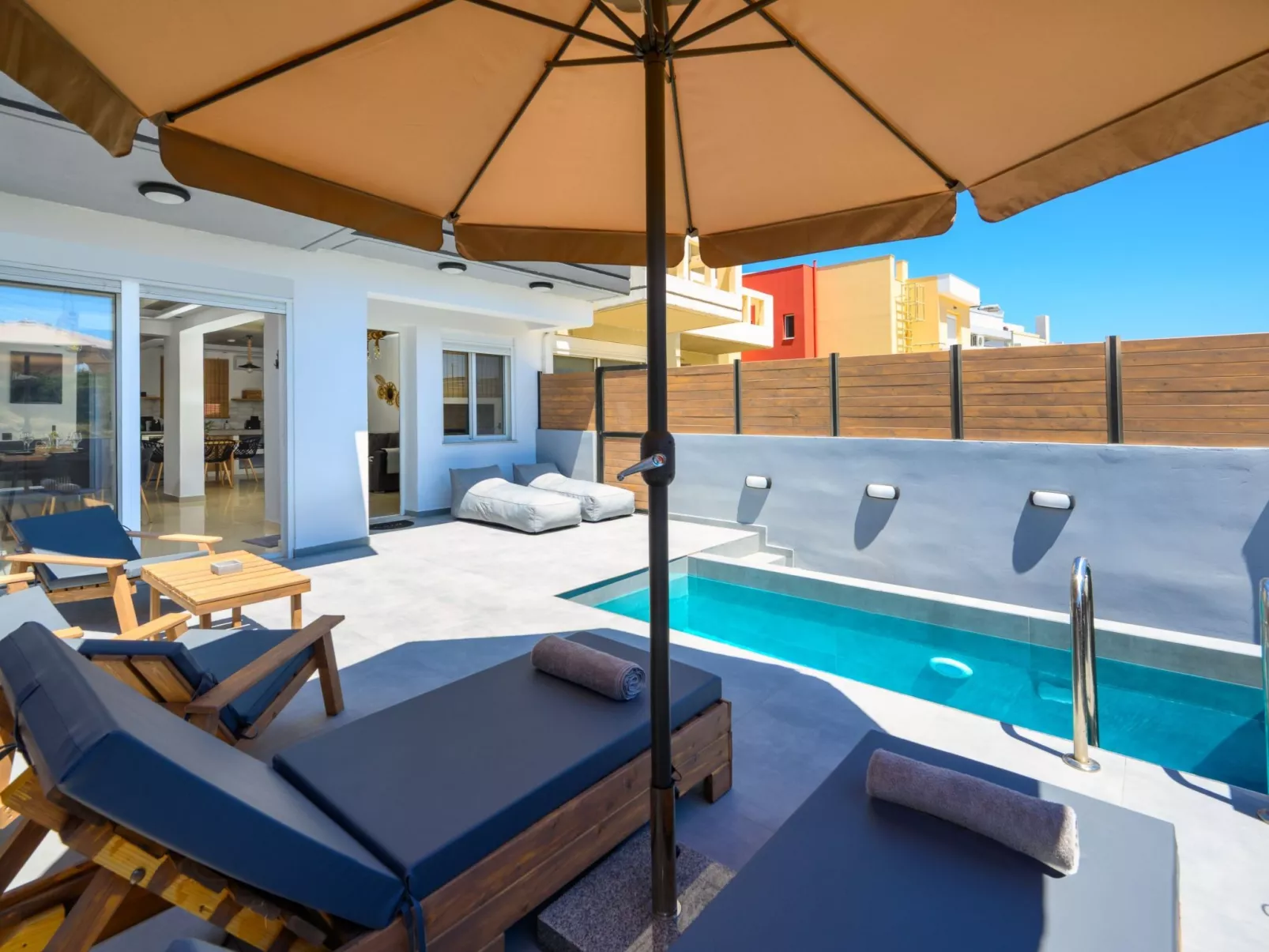 Armonikon Pool Villa 3-Dedans