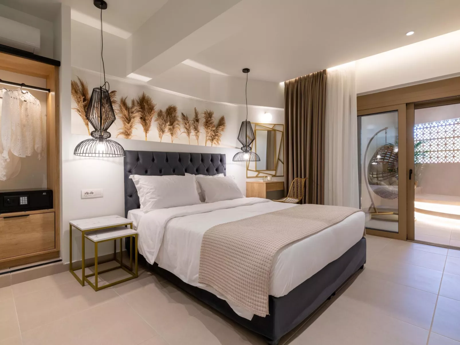 Mariann Premium Suites-Marie Suite-Inside