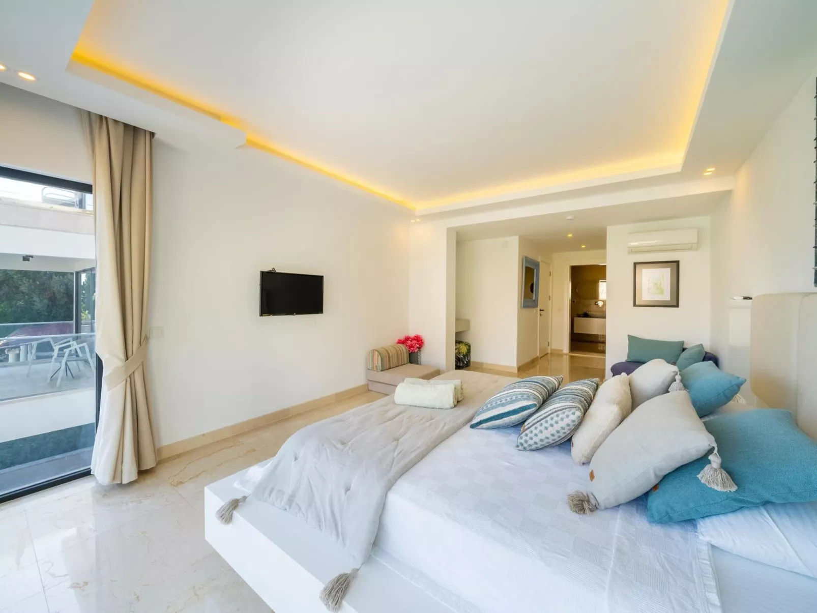 Villa Arden Ege mit Pool für 10 Personen-Inside