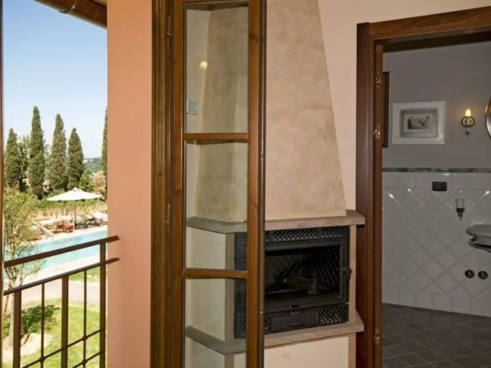 Villa Lestra Montelopio-Inside