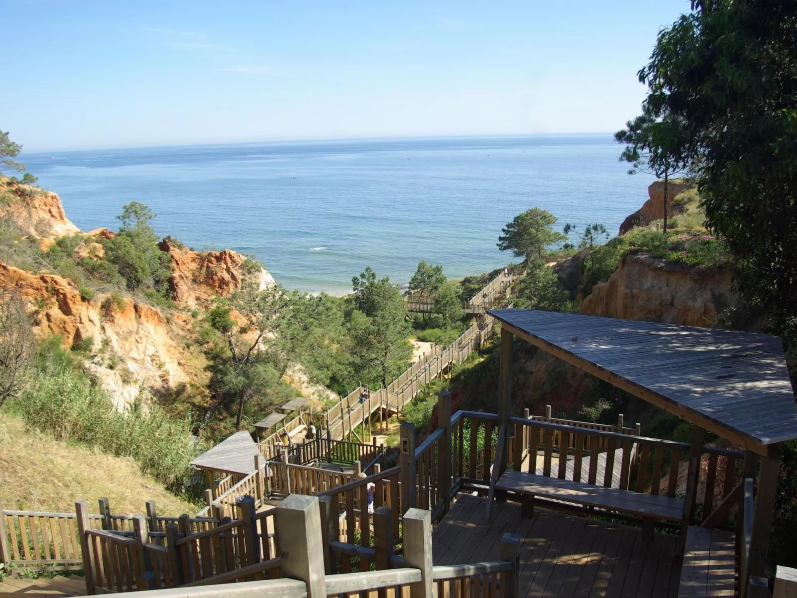 Wohnung mit Terrasse-Drinnen