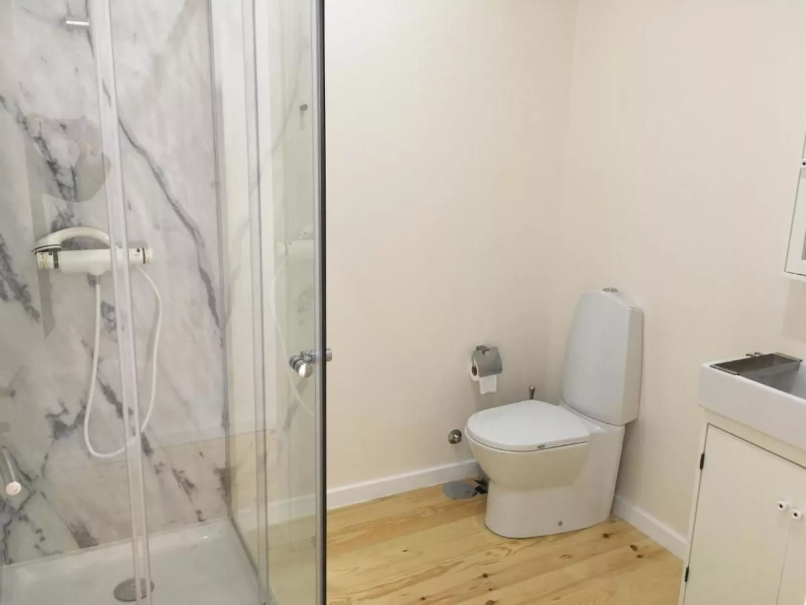 Haus des Platzes-Image-tags.info