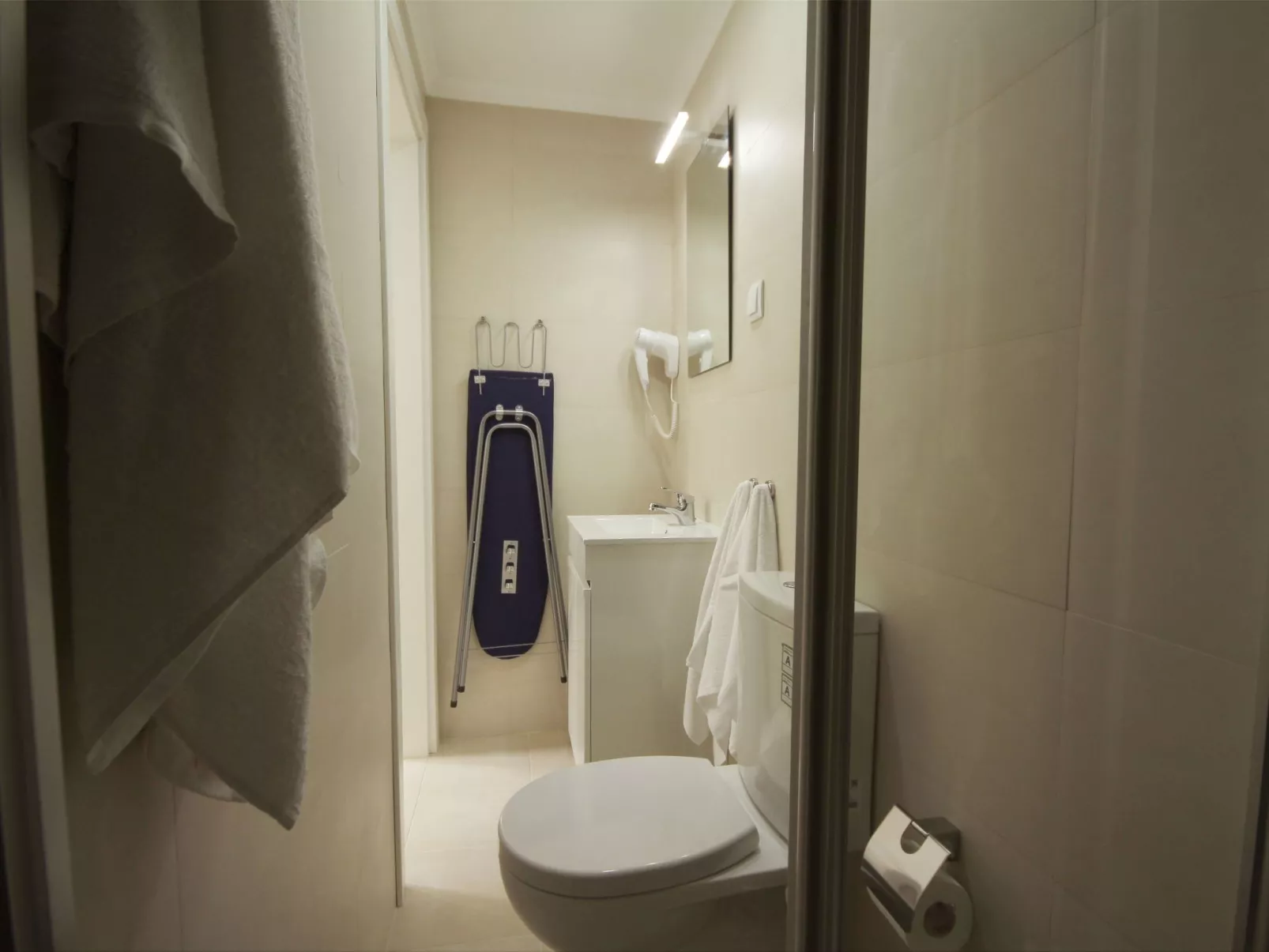 Alfama Right Point, Studio Santo Estevão-Drinnen