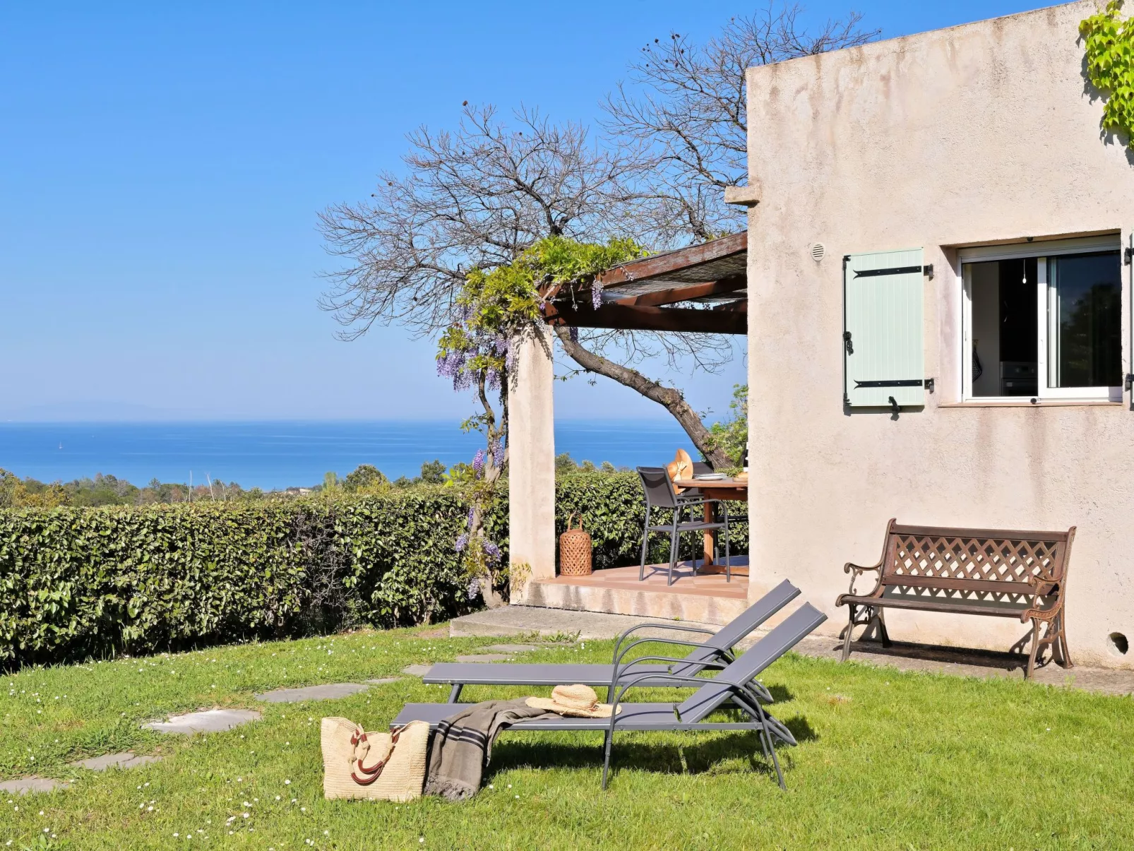 Villa mit Meerblick U Castagnu in geschützter Natur-Image-tags.info