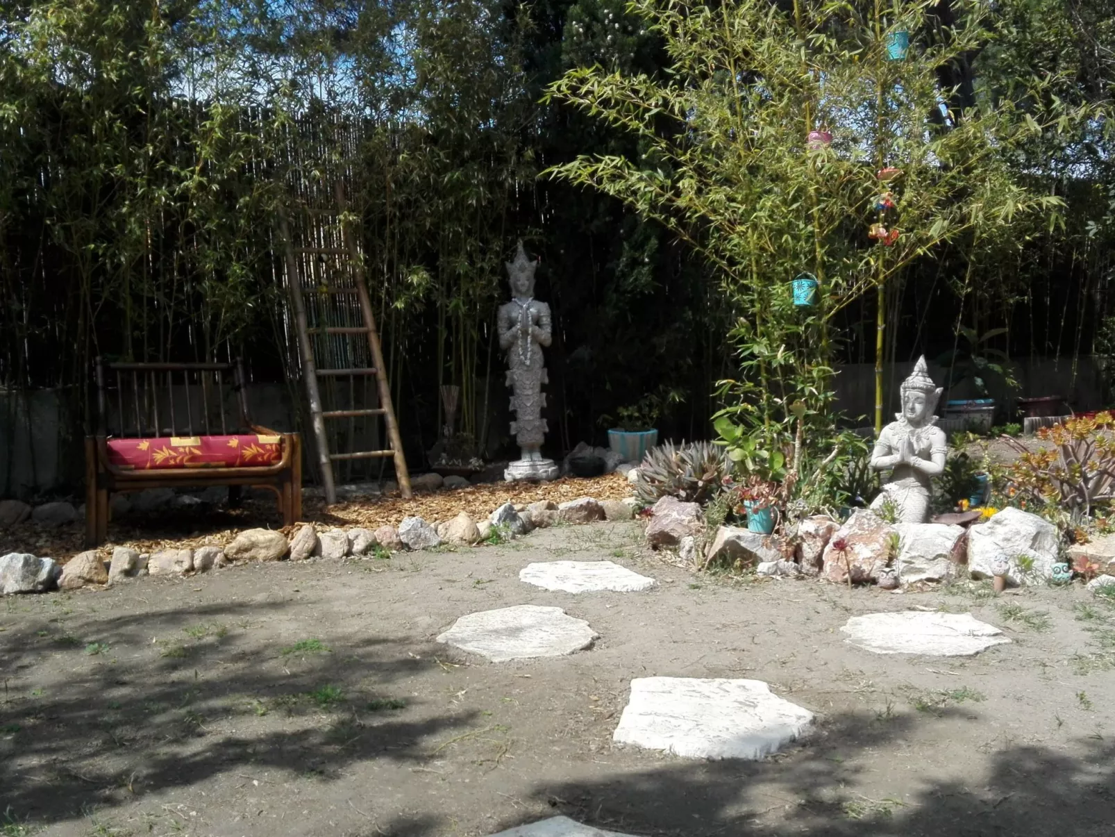 In Méditerranée mit Grill, Garten und Terrasse-Draußen