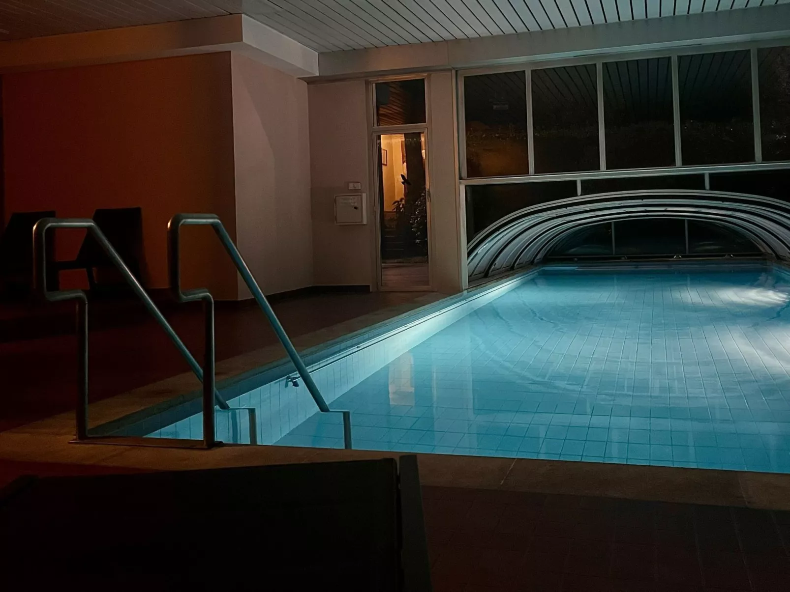 Alle Vigne Ascona-Drinnen