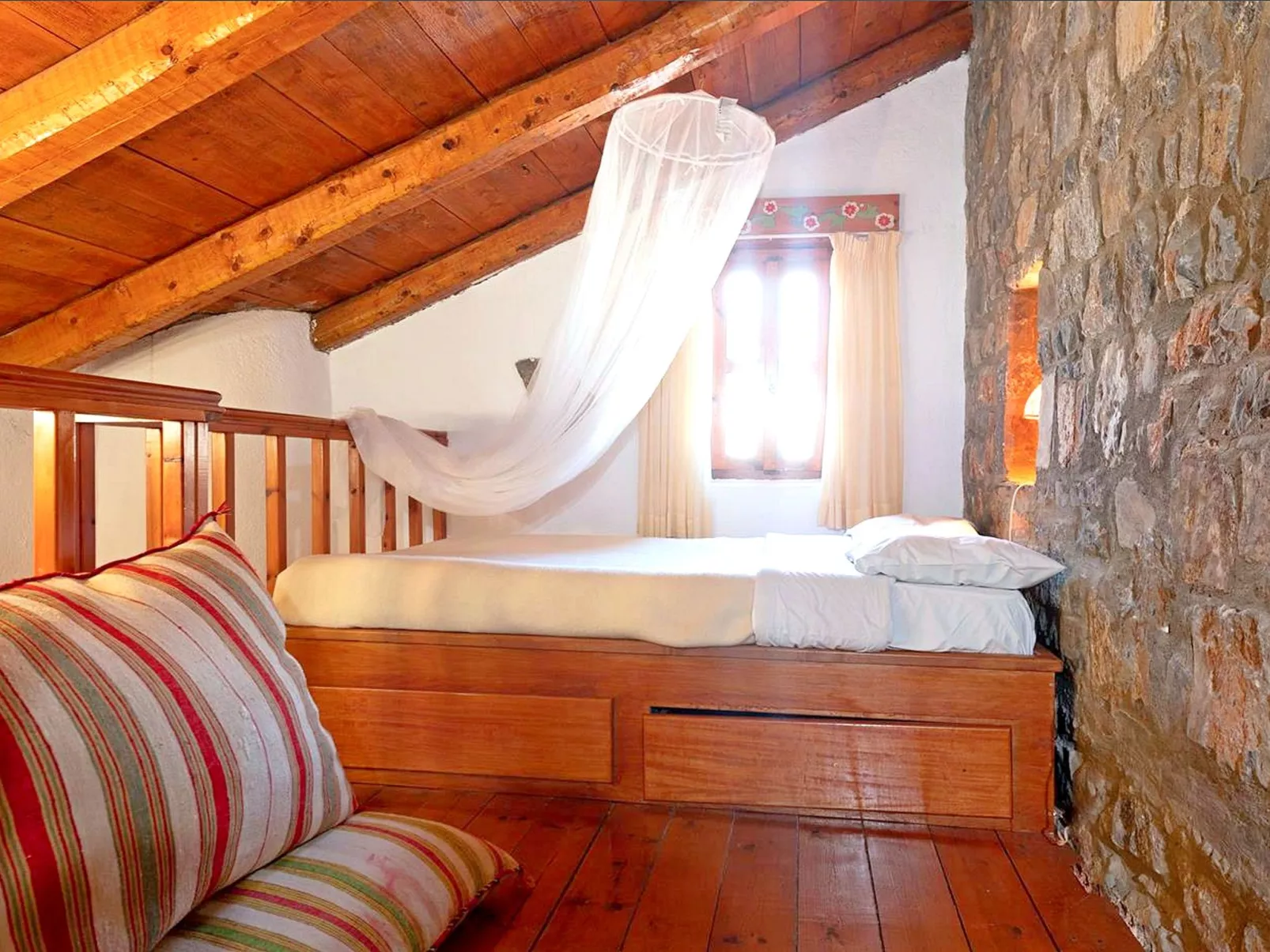 Penelope in Mavrikiano-Image-tags.info