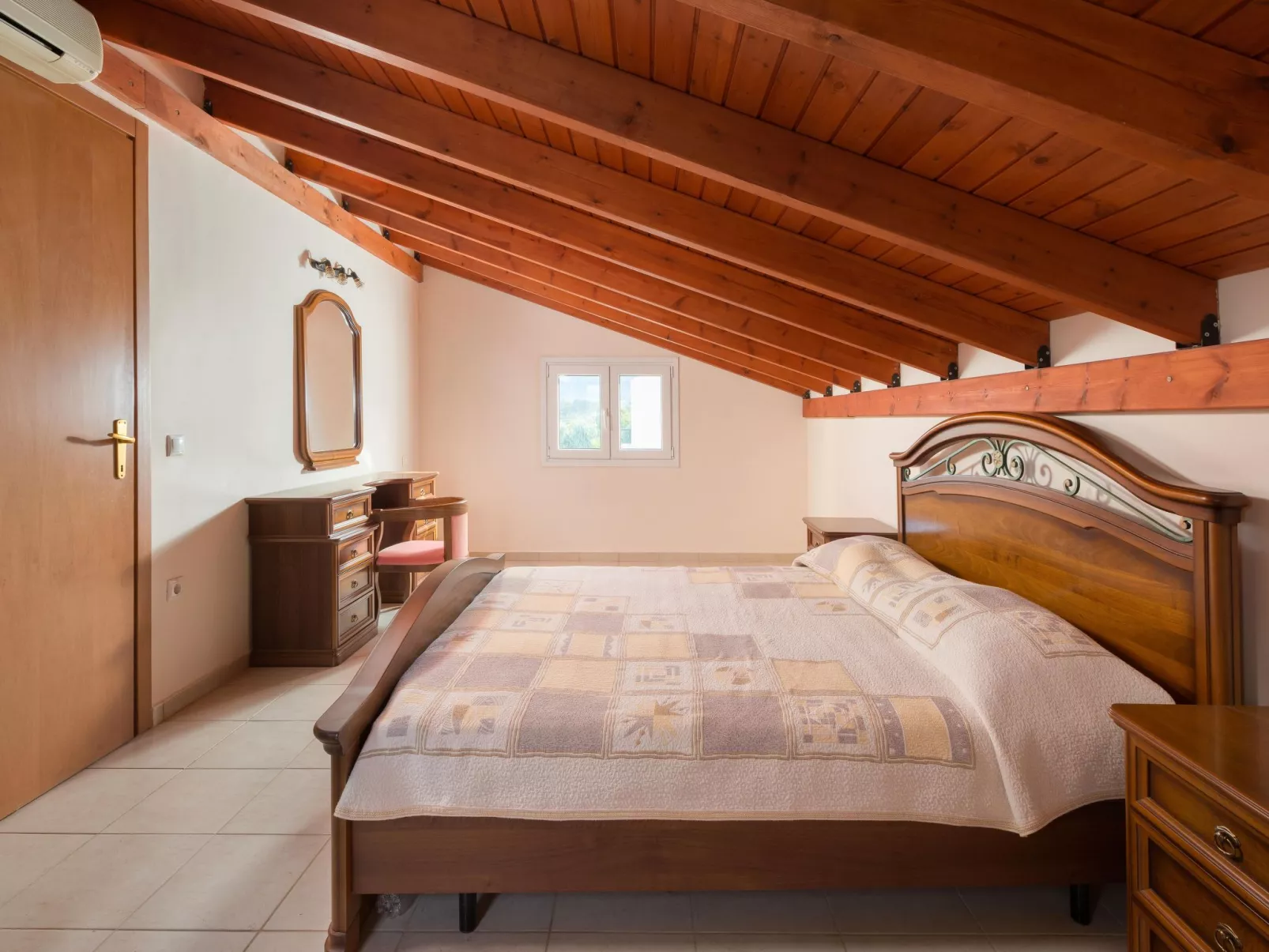 Apollo Classico Villa bei Kolympia Dorf-Dedans