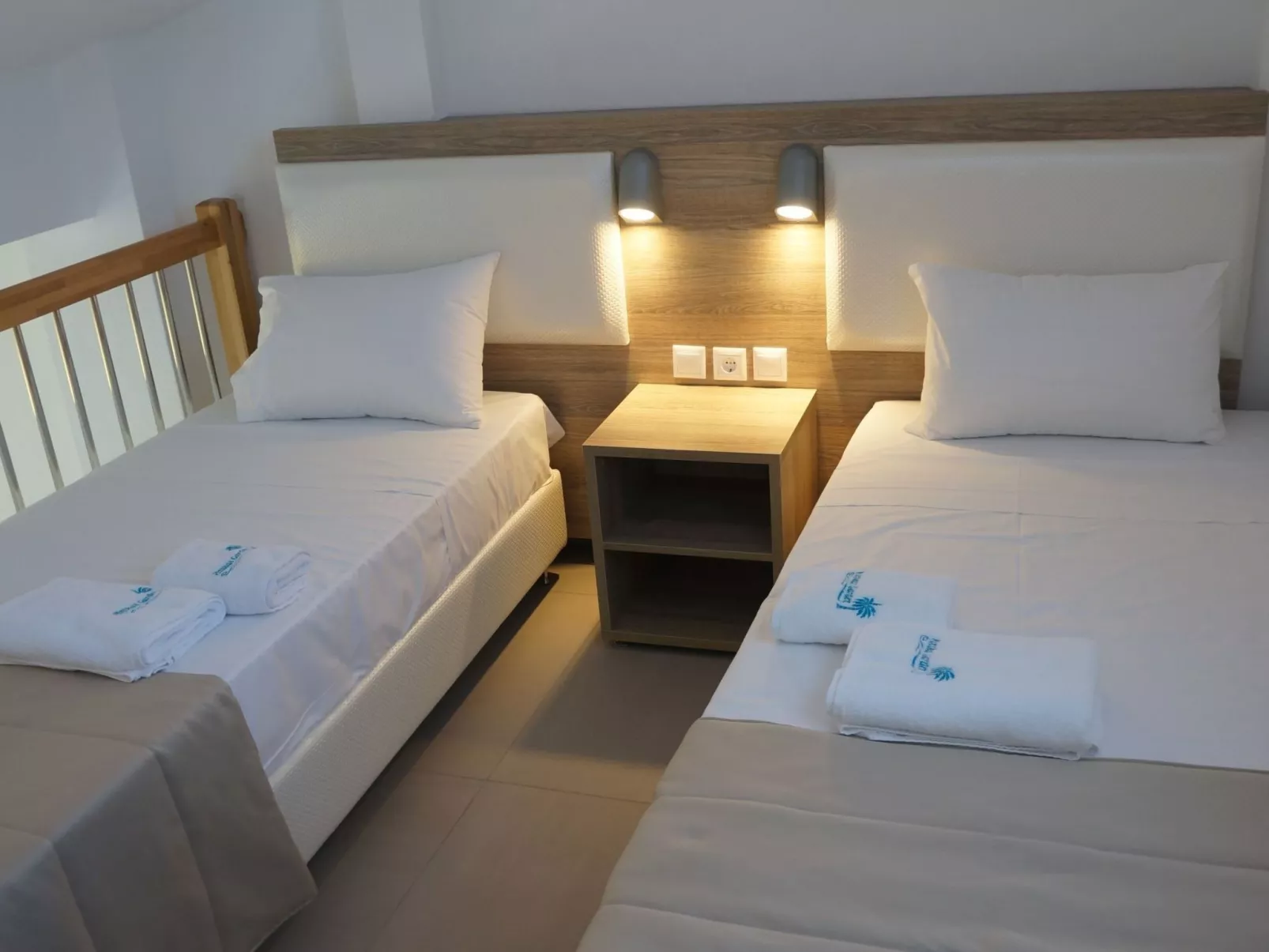 Finikas Garden Nikit-Drinnen