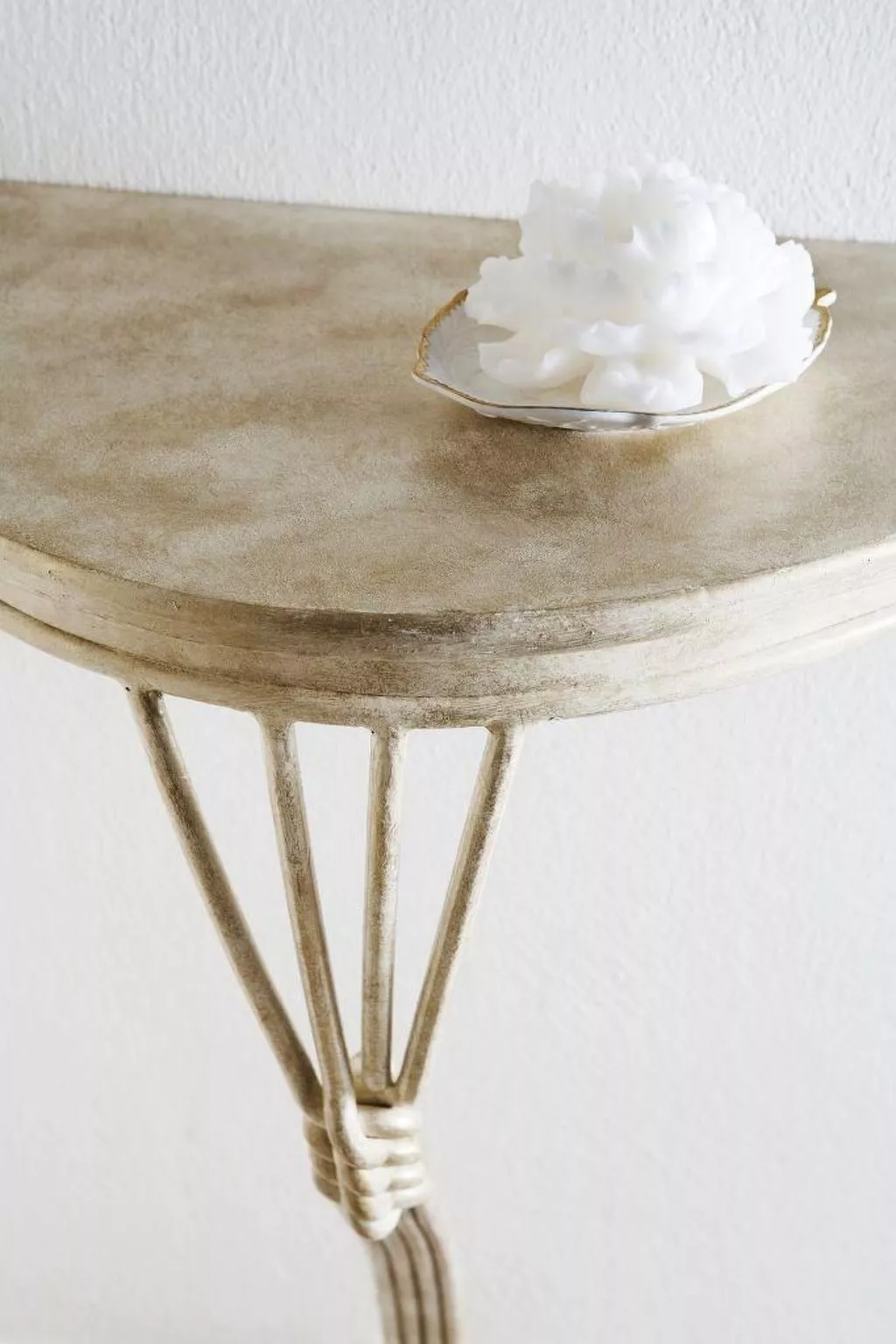 Pandora Piskopiano - Inside