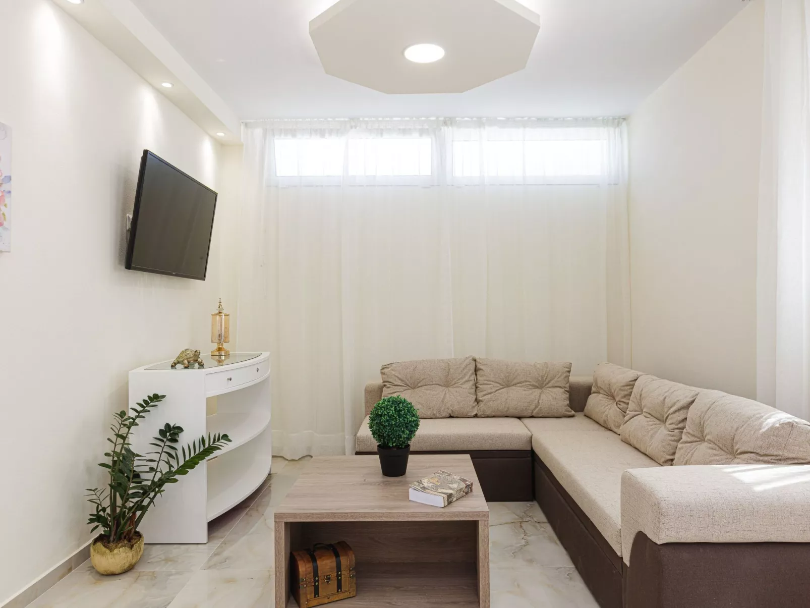 Haus in Vlichada mit tragbarem Barbecue-Image-tags.info