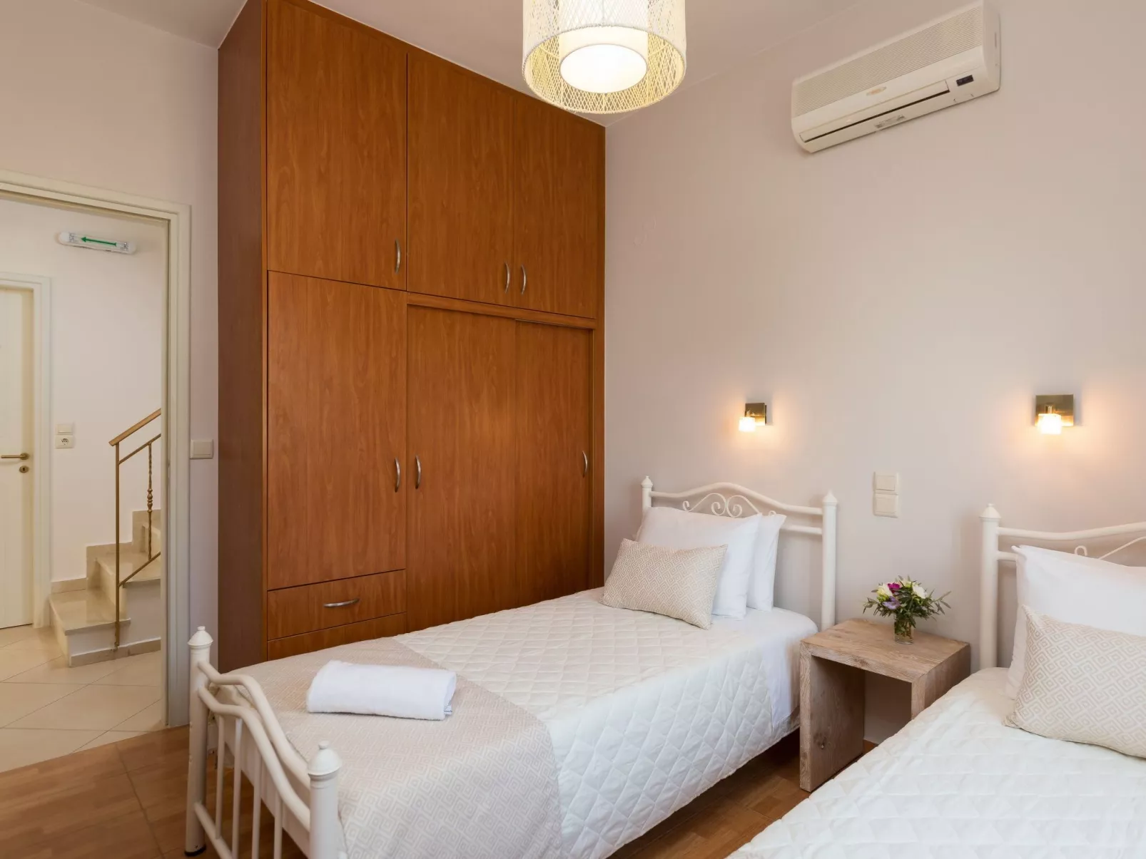 Entspannen Sie sich in der Villa mit privatem Pool, BBQ und Tischtennisplatte-Image-tags.info