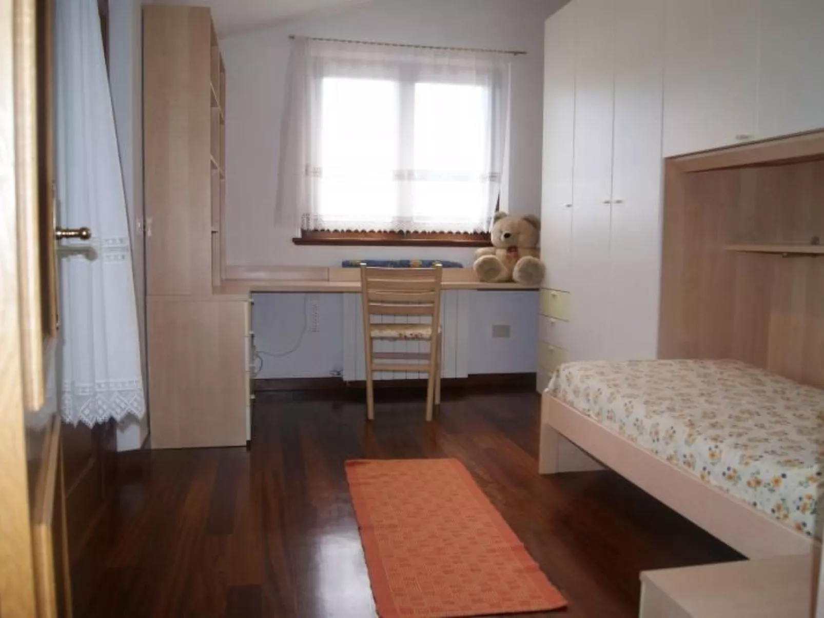 Villa mit privatem überdachbarem Pool-Image-tags.info